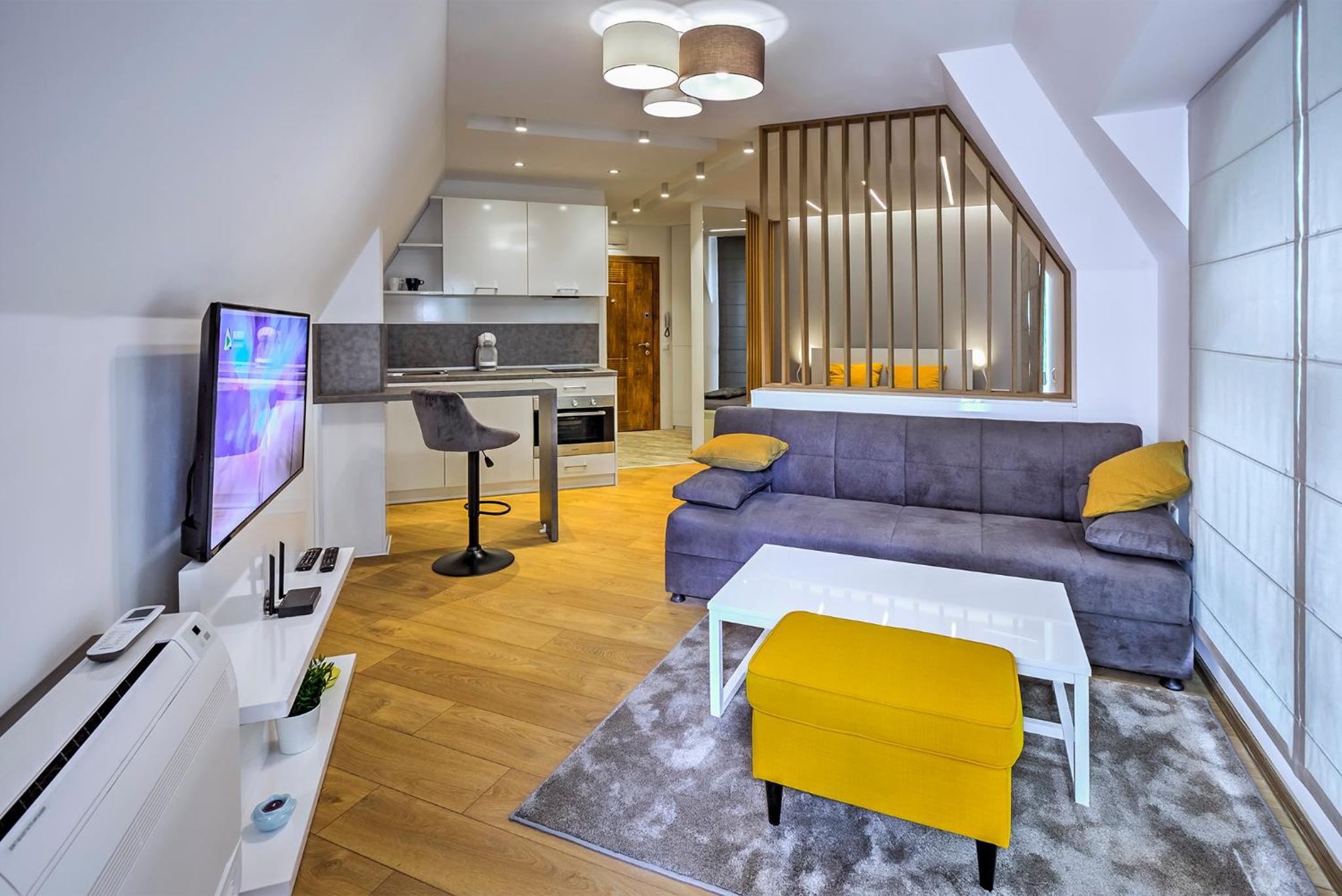 Deluxe Studio Center City