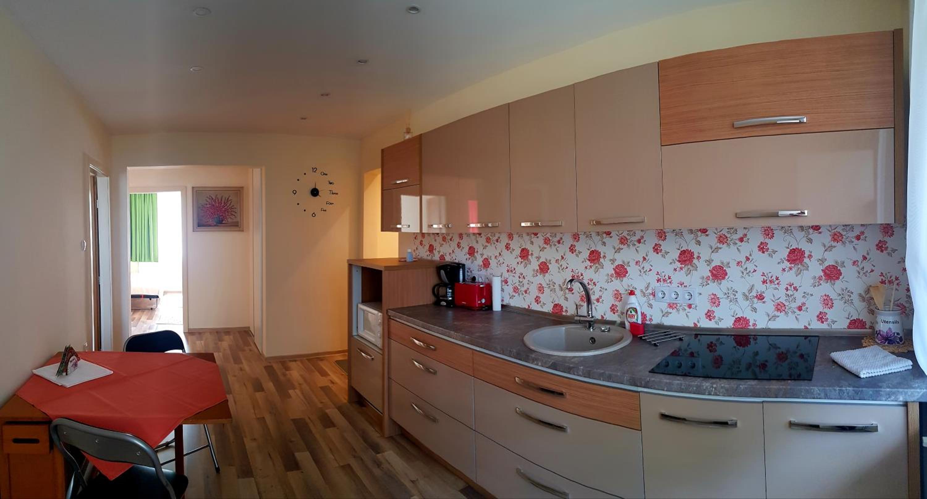 Orhidea Apartman view 2