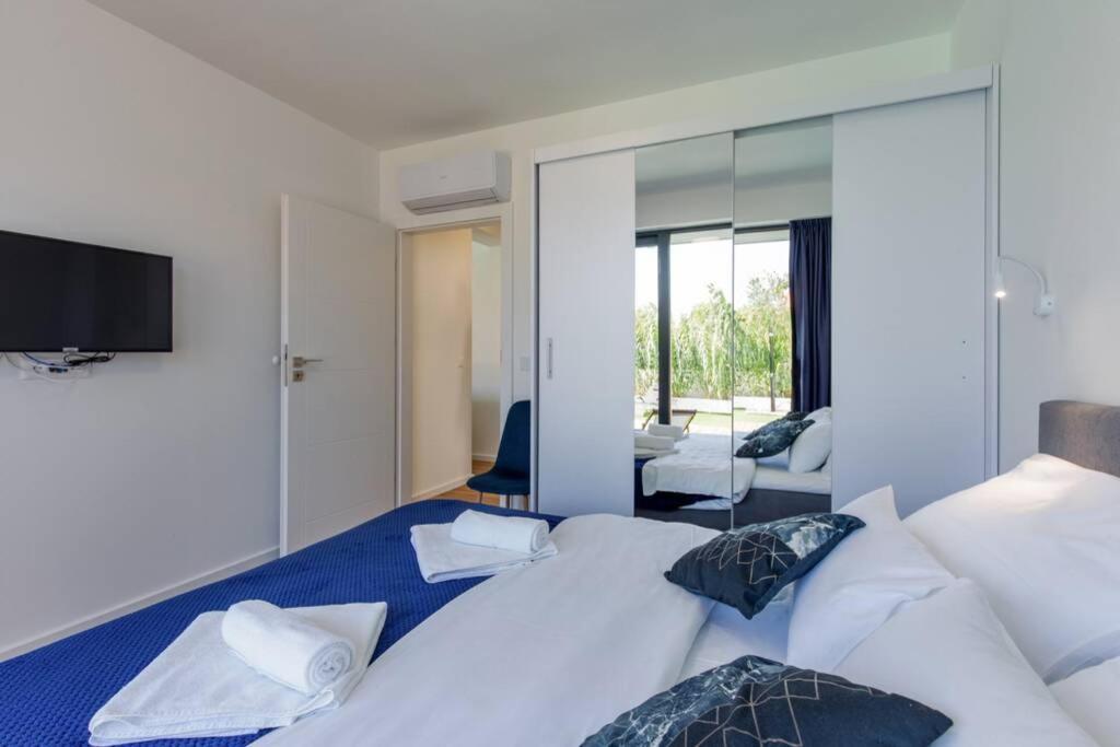 Villa Aurus - Luxury 5 bedroom