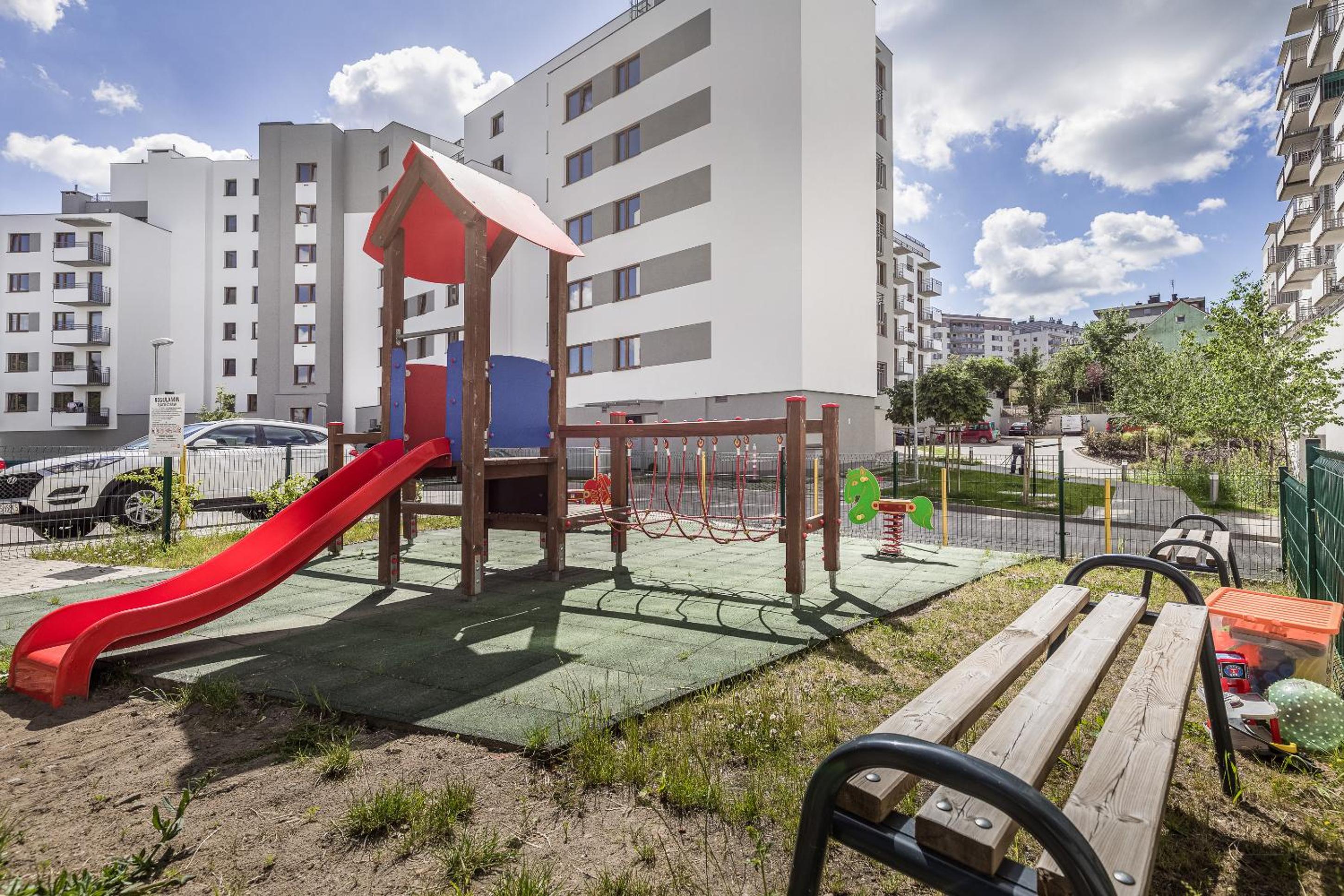 PREMIUM Apartments New Town Private Parking Included view 3