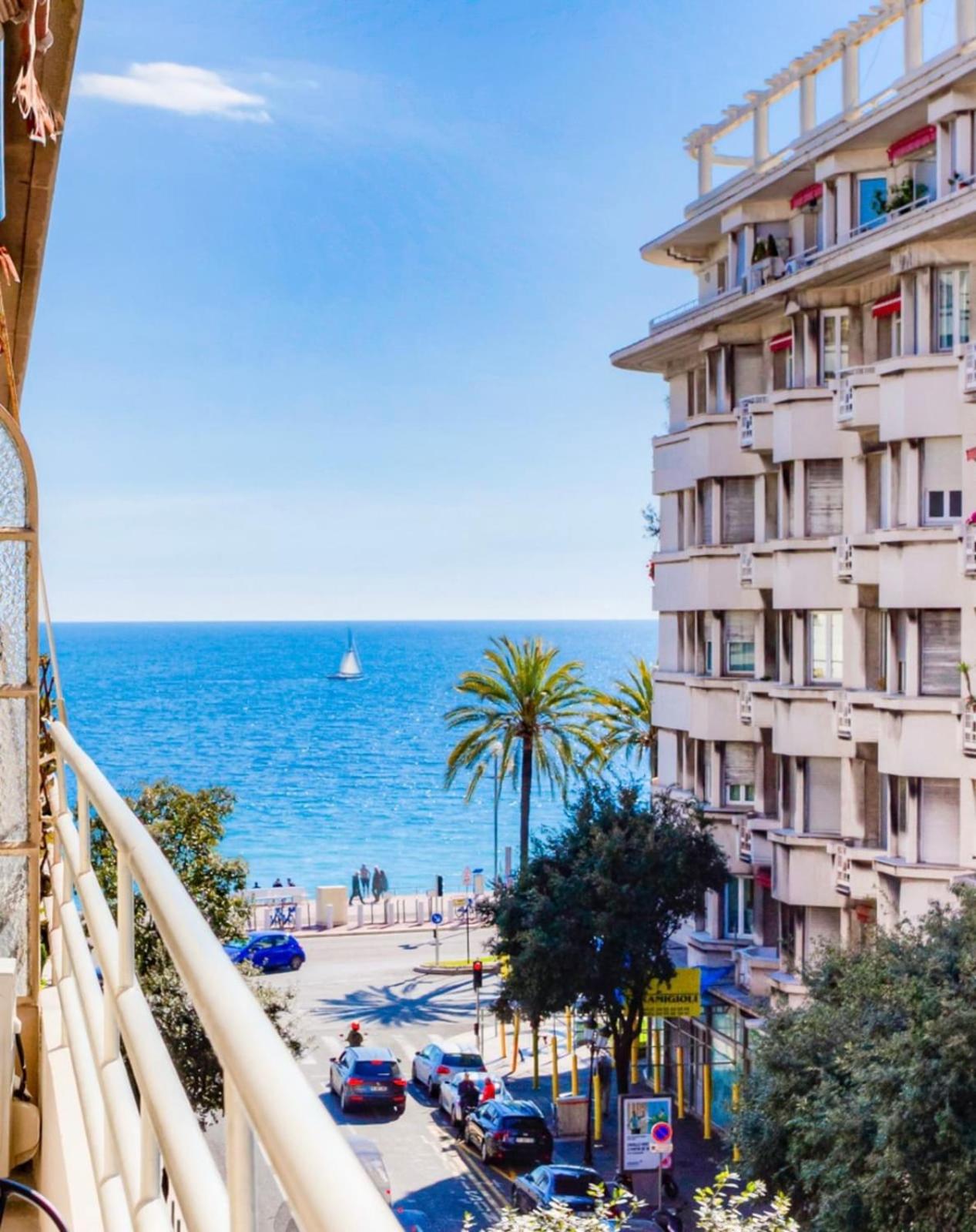 #29 Suite Gambetta AC Sea view 2 bedrooms 1min Walk to Promenade & Sea photo 3