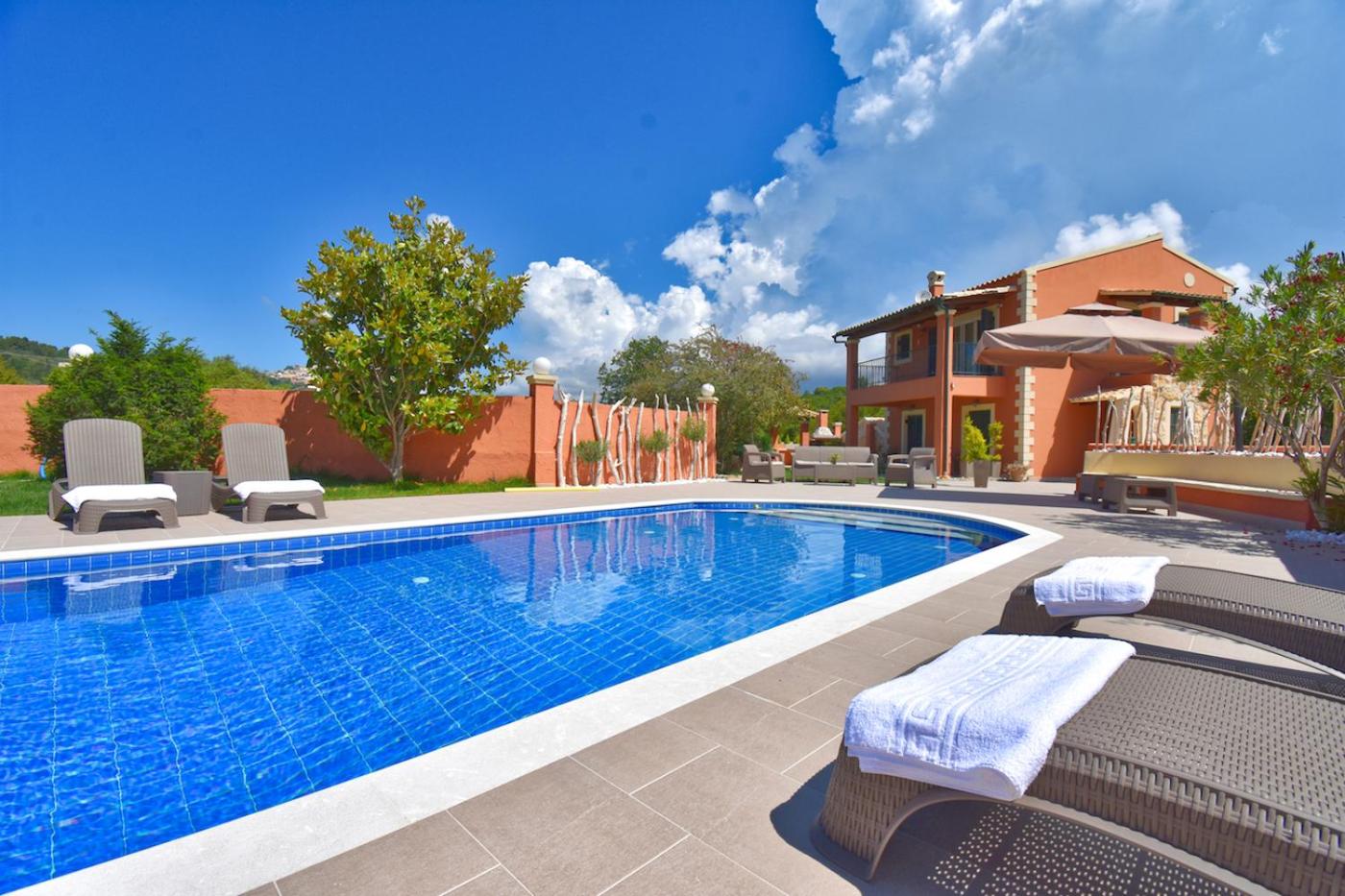 Hotel Villa Alex - Image 1