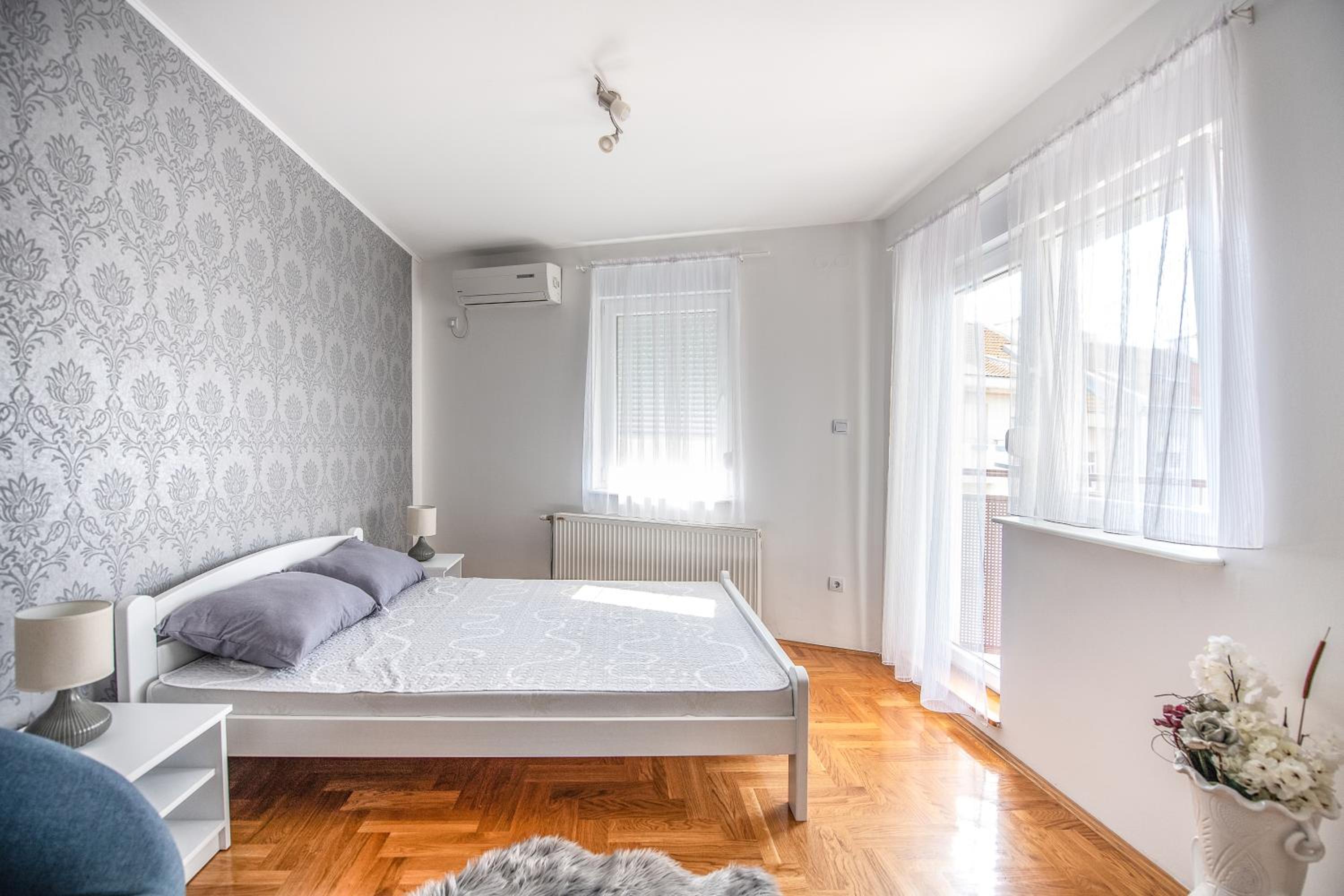 Stella Modern Apartment 2