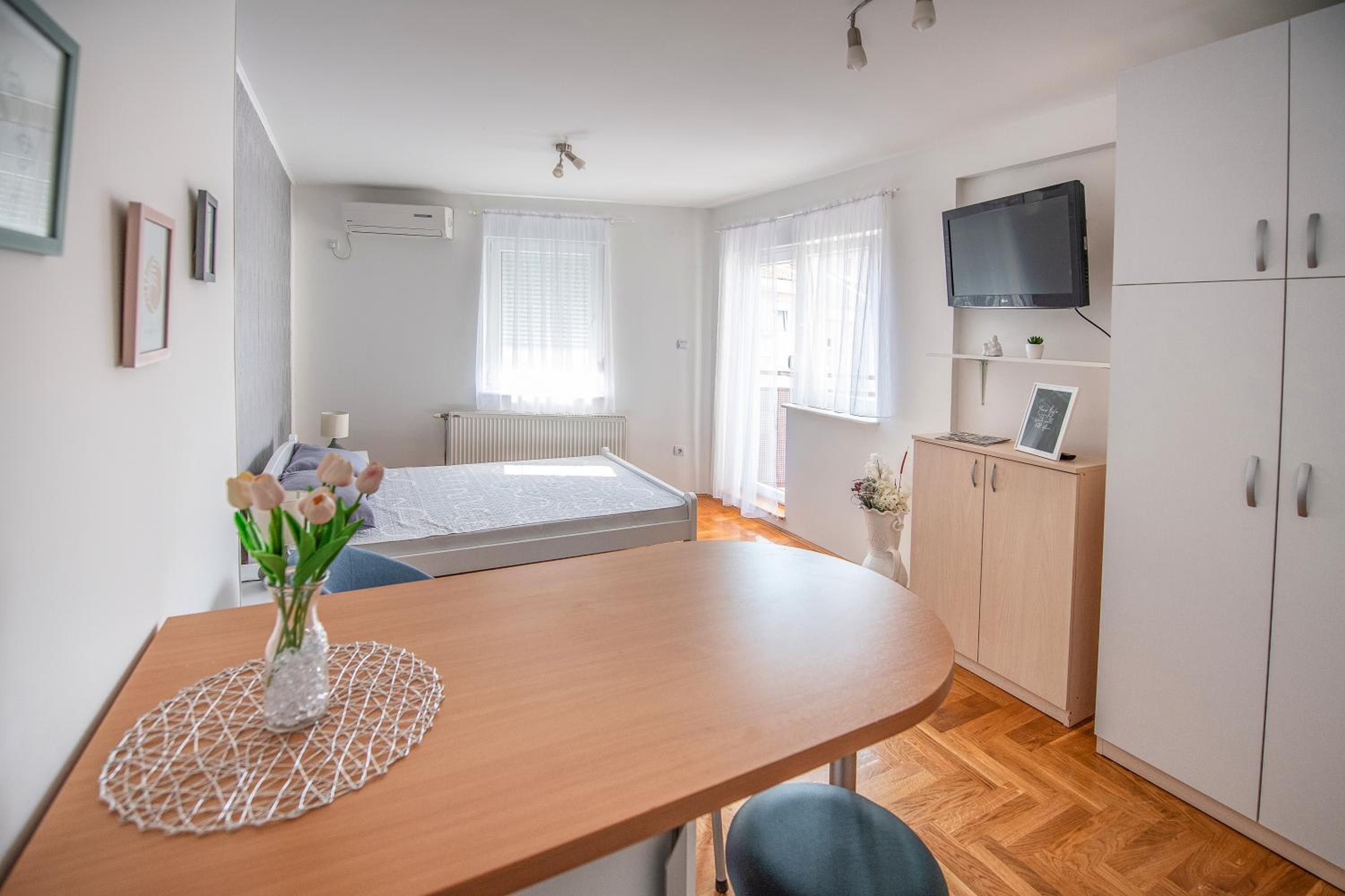 Stella Modern Apartment 2