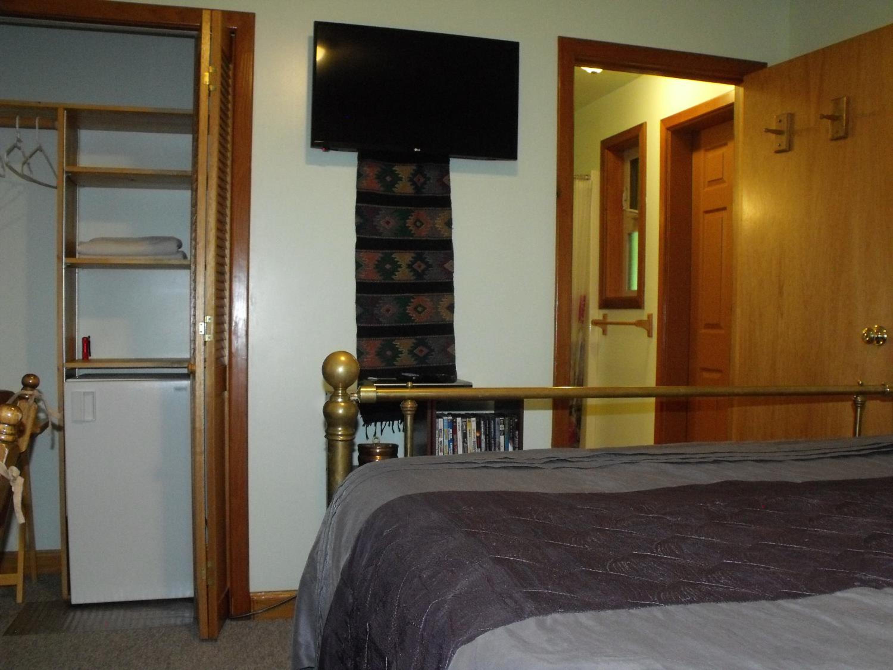 Tofino Vacations - Summerhill Guest House - Property Image 5