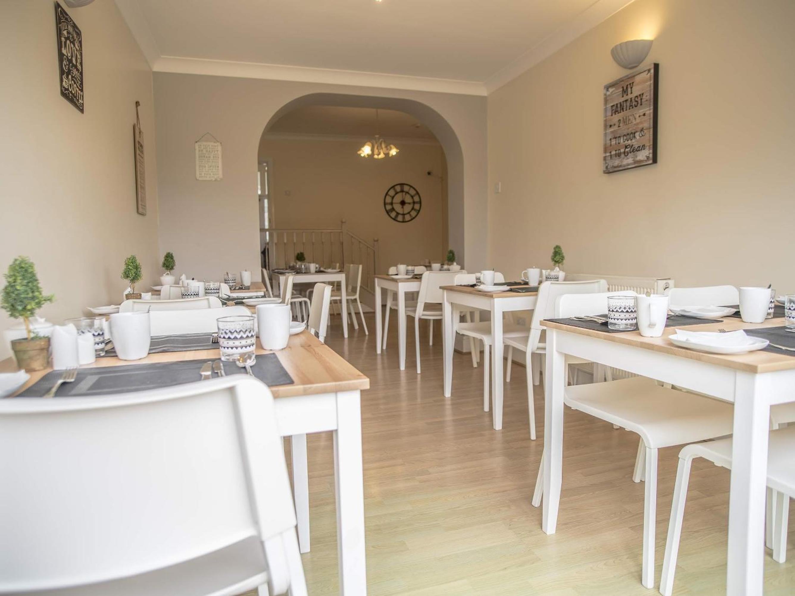 Southport Vacations - Baytrees Hotel - Property Image 1