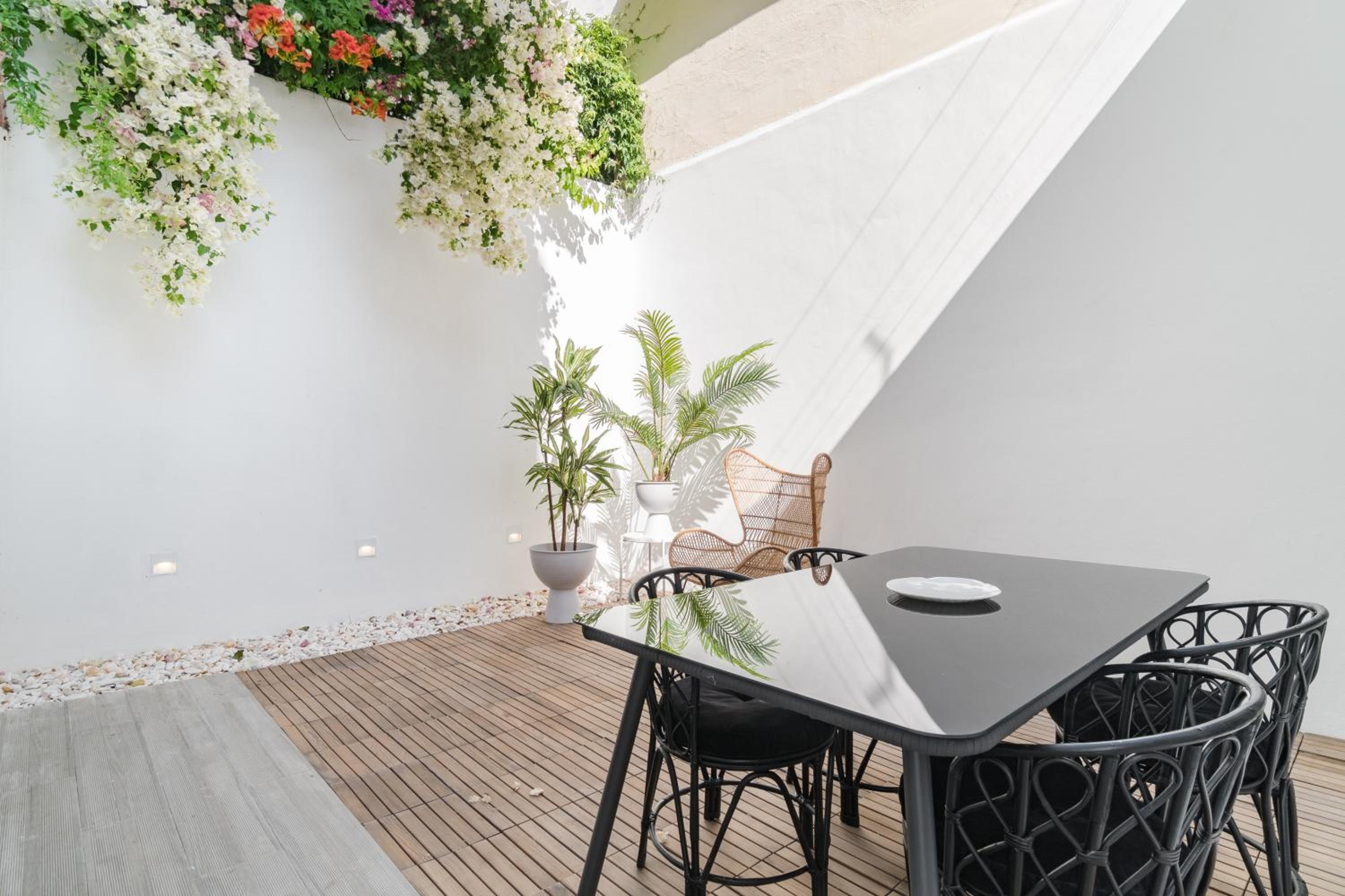 Casa Boma Lisboa - Architect Apartment with Private Terrace - Alcantara III view 3