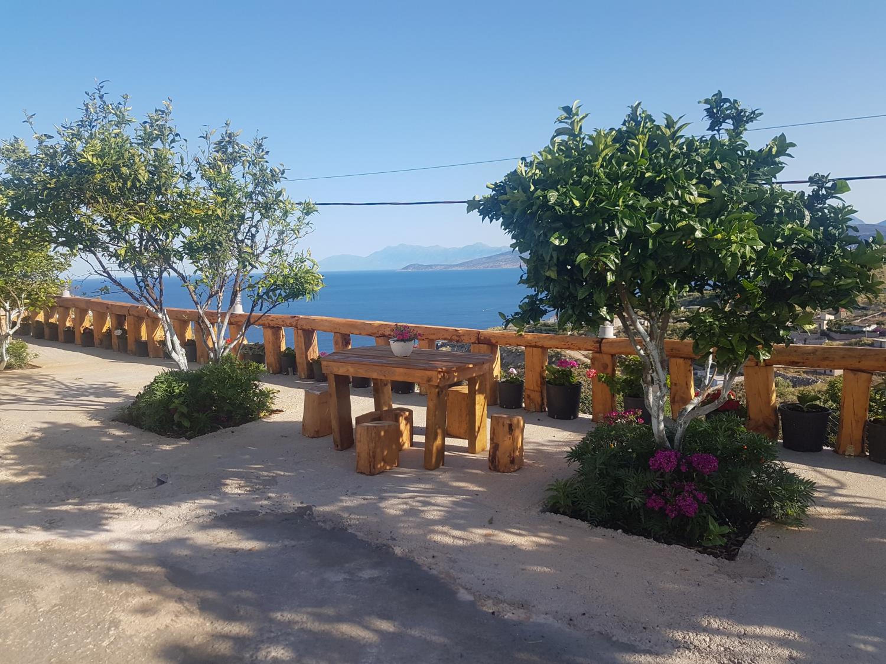 Emiljano Seaview