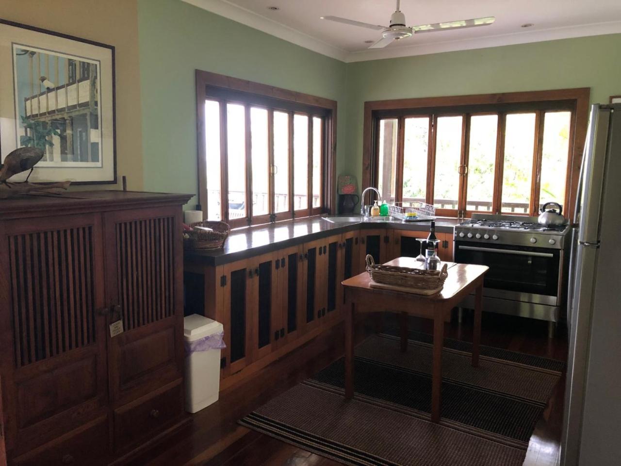 daintree valley cottage