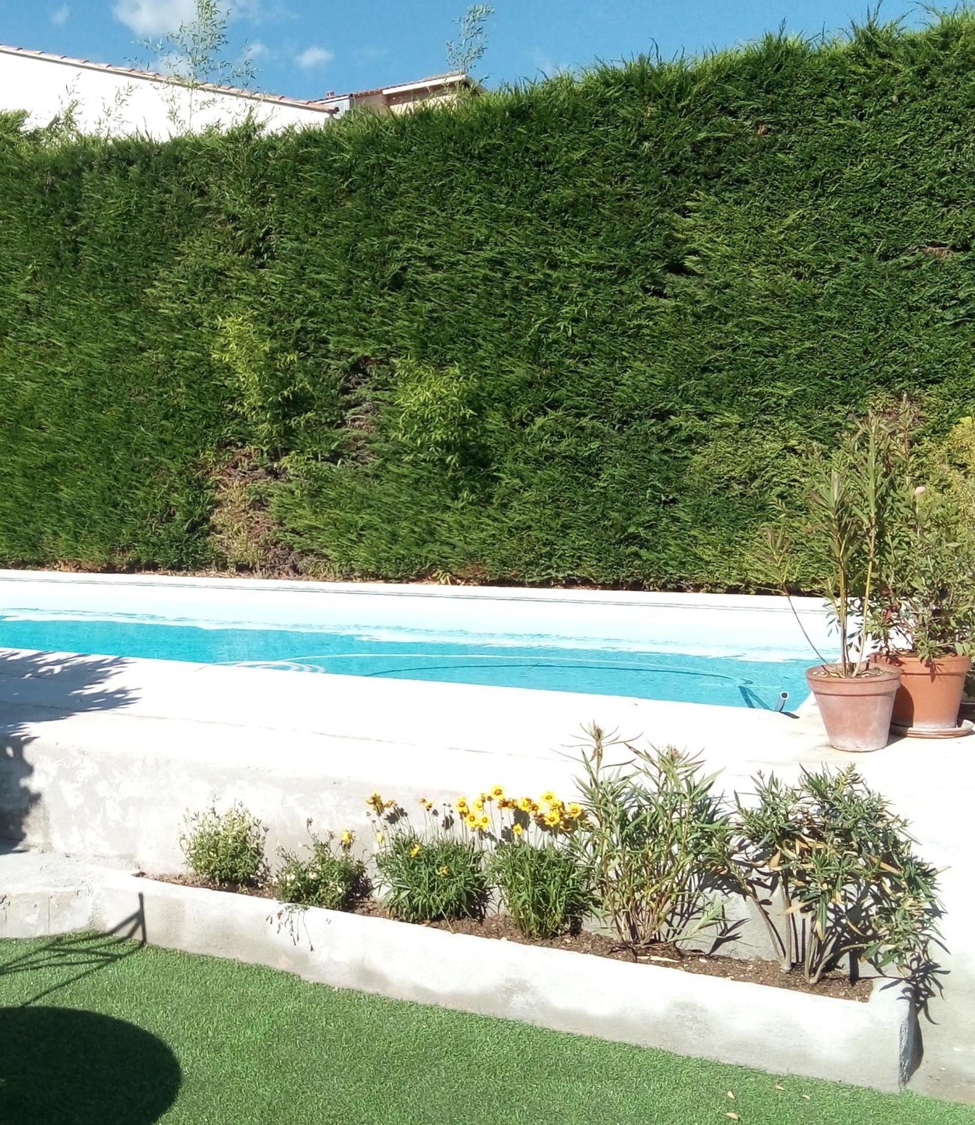 Hote-Aix-Centre-garage-piscine