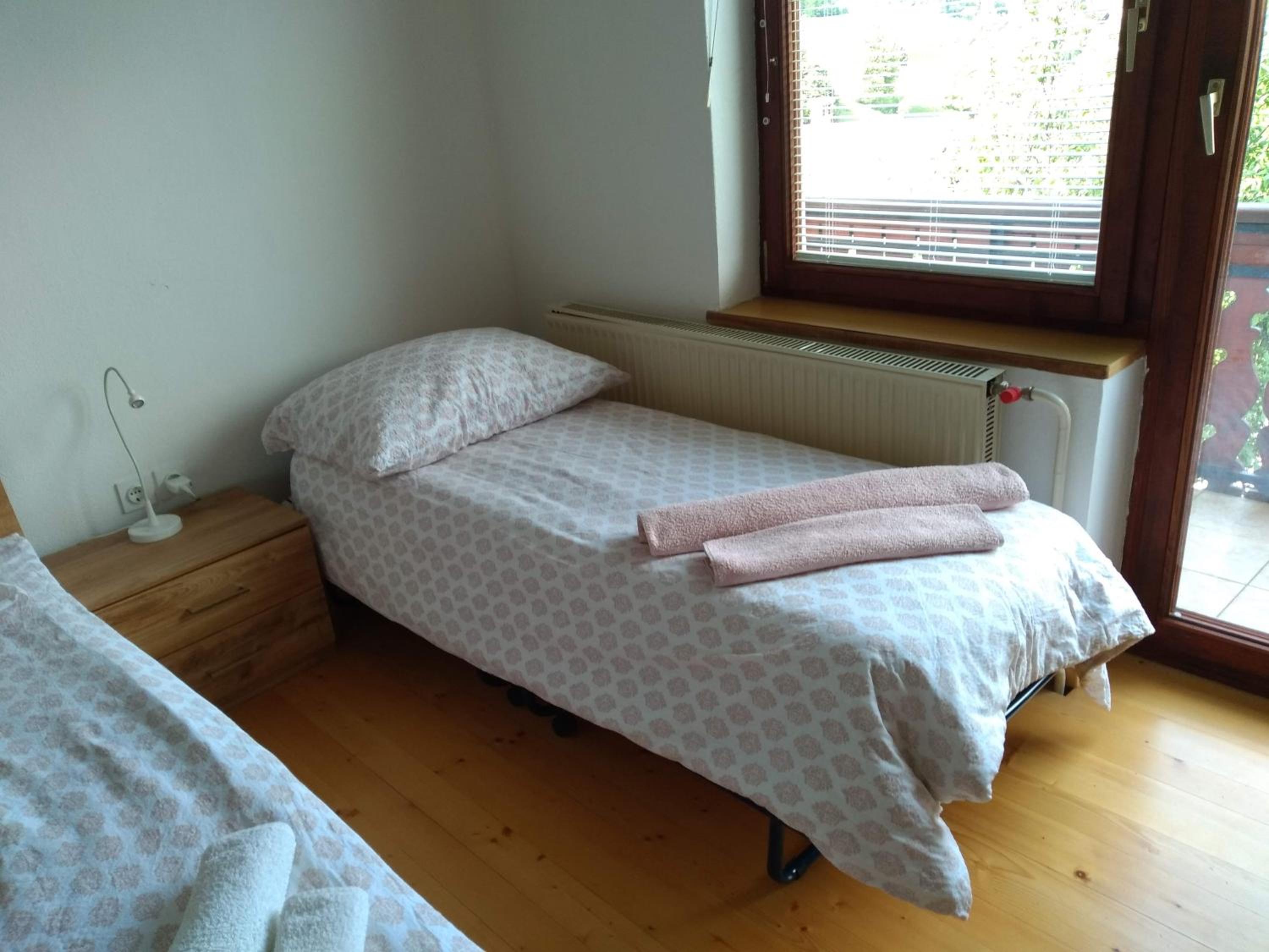 Photo 33