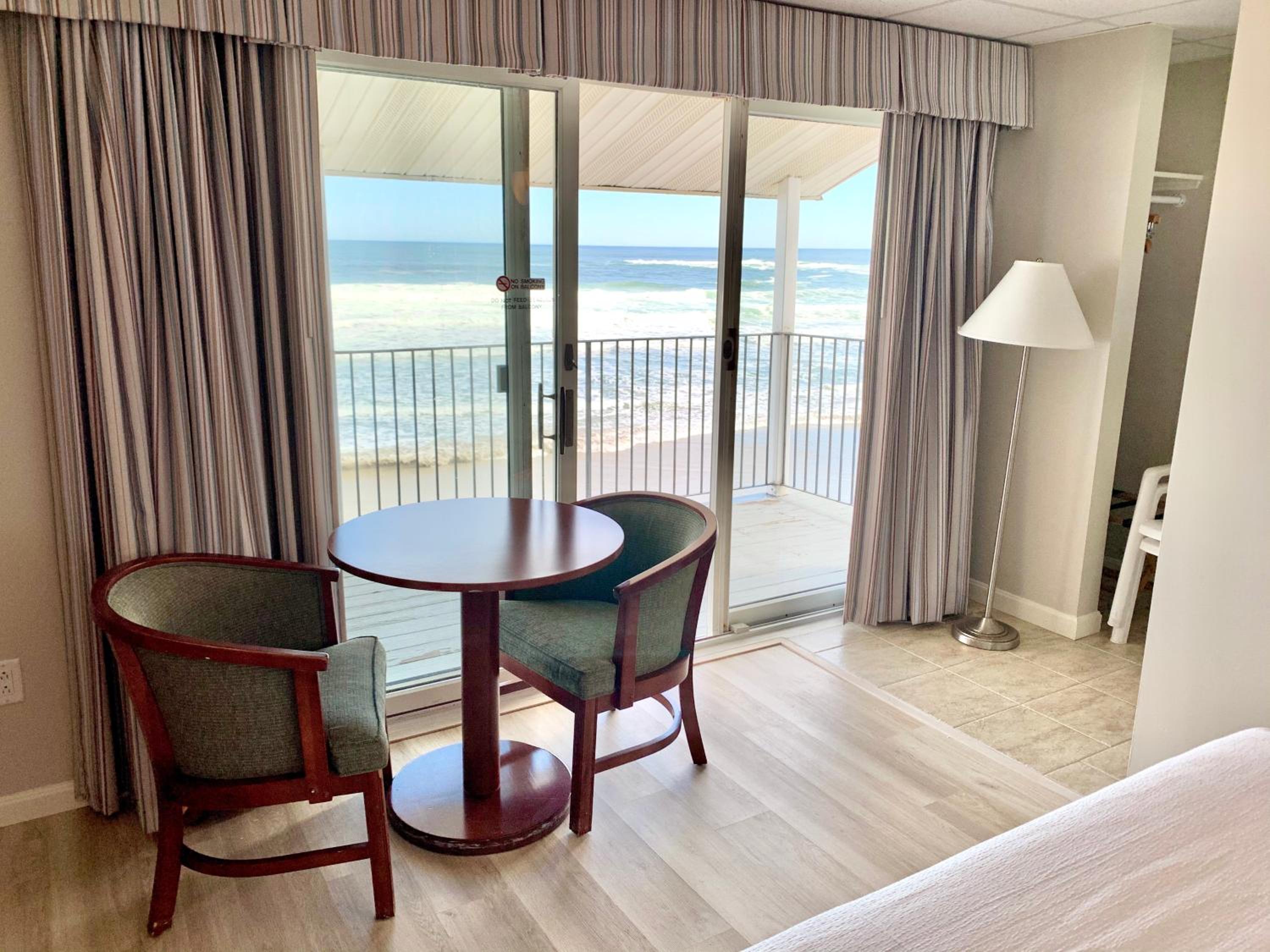 Atlantic Oceanfront Hotel, Wells Beach - Property Image 3