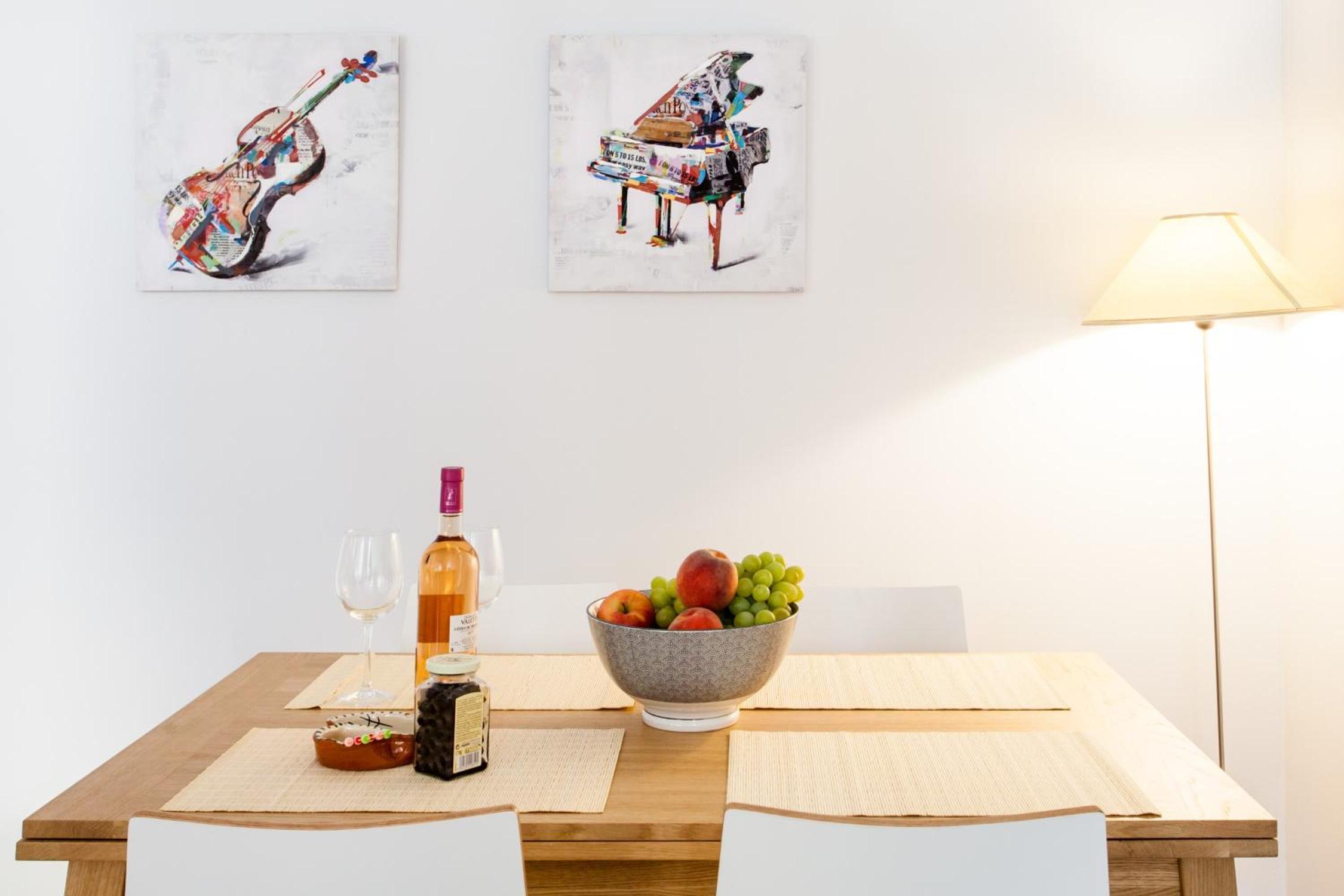 Cozy 2BR Appartment near the Port of Nice photo 3