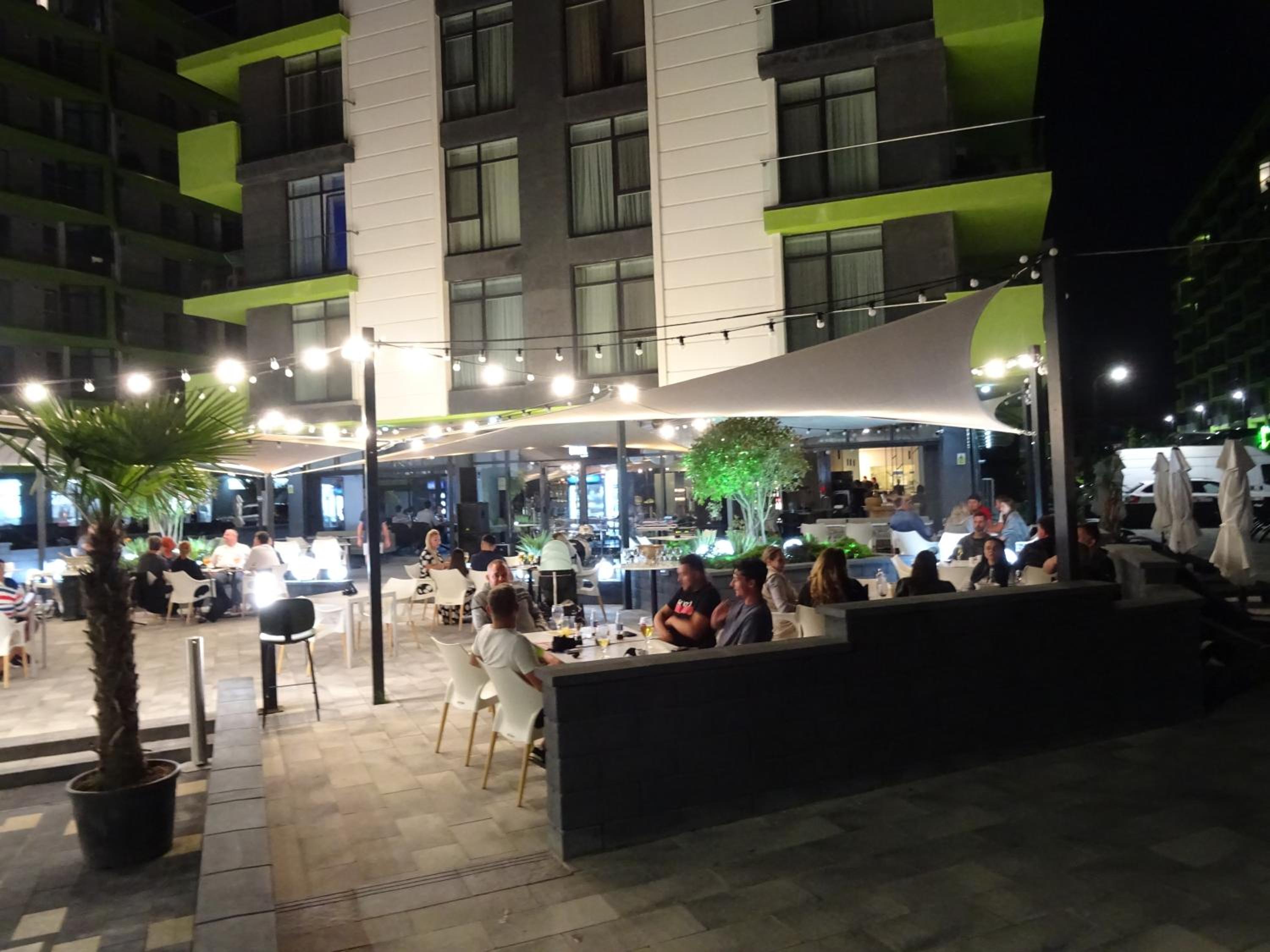 Yasuo Beach Apartment