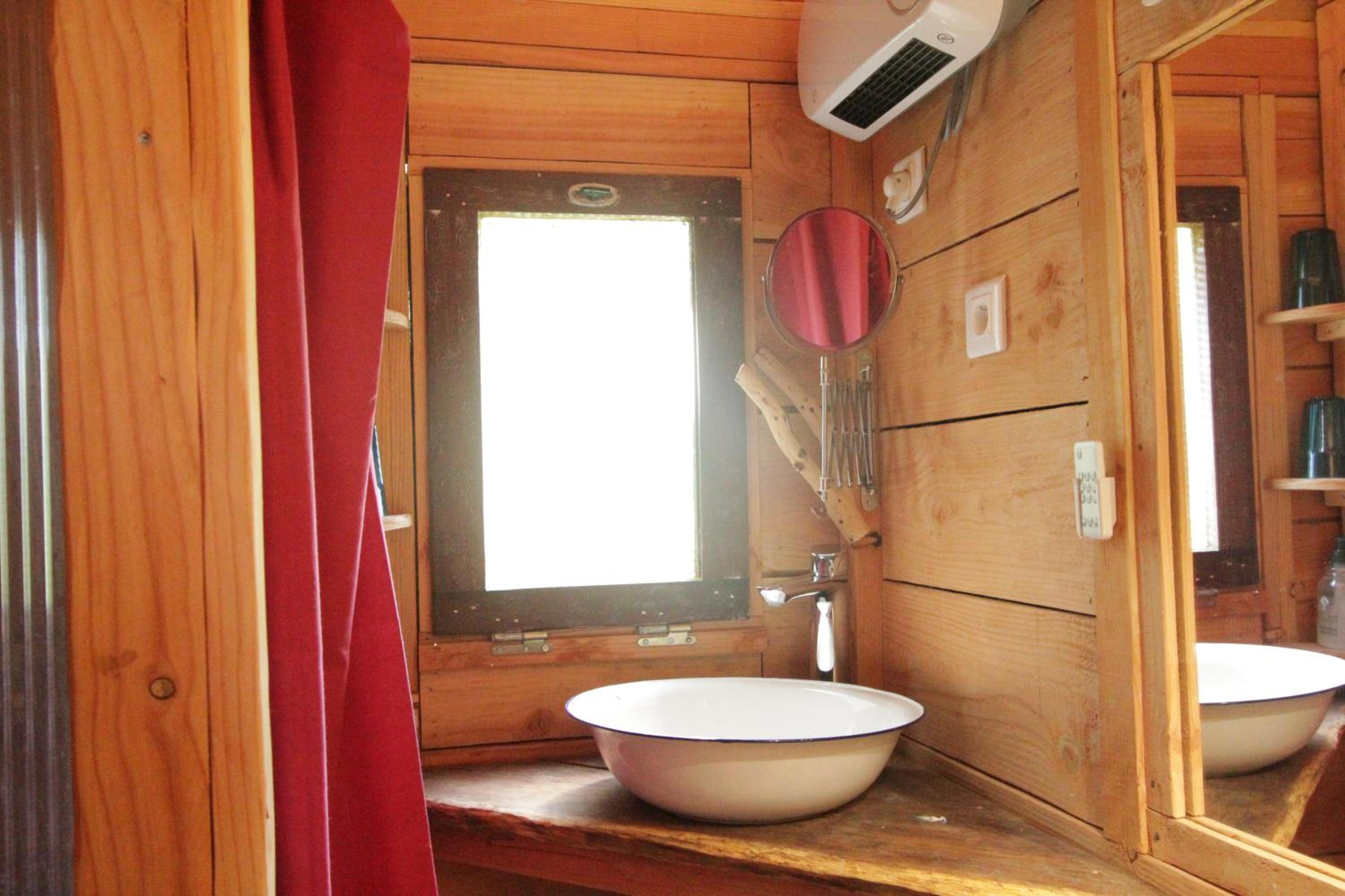 Photo 52