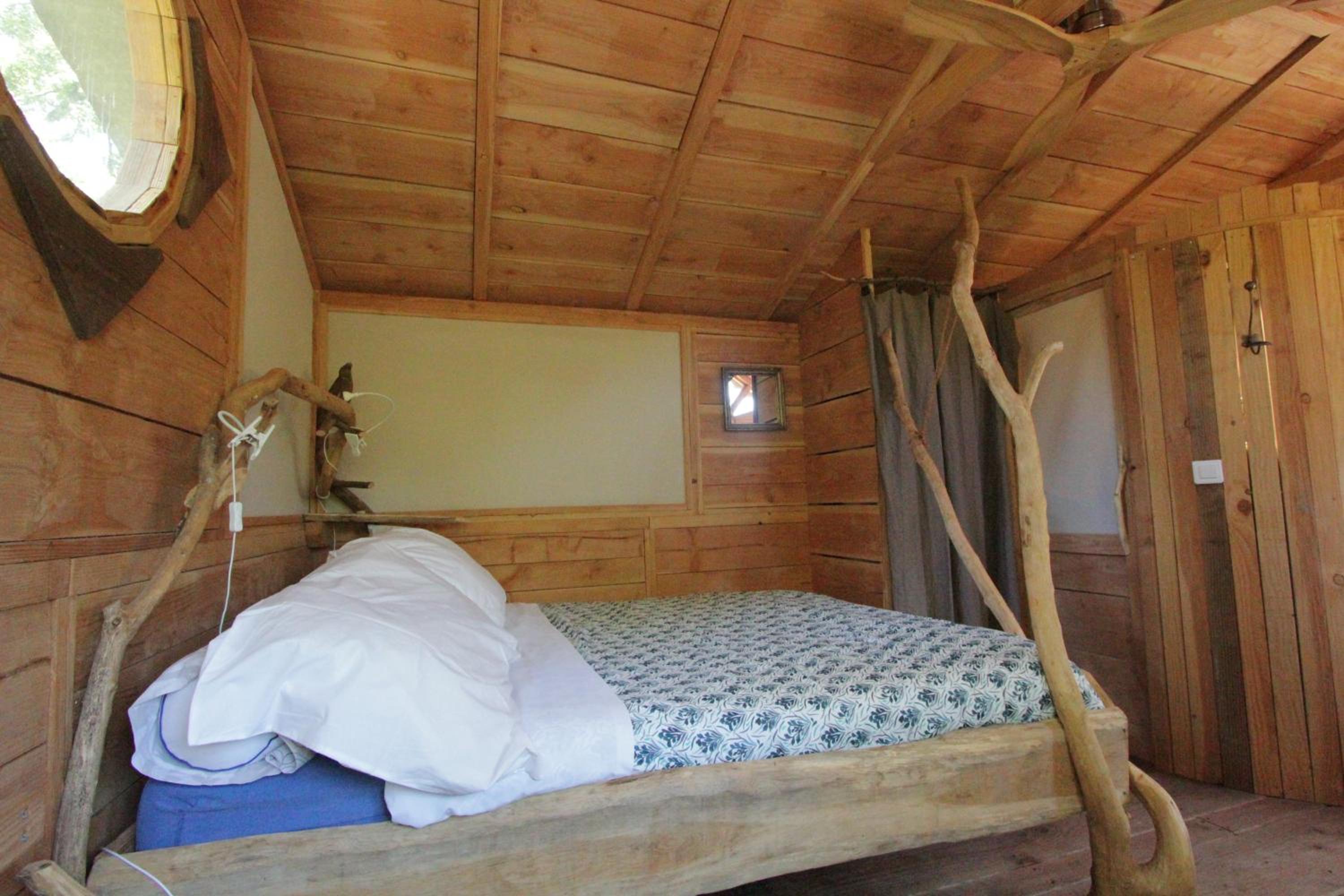 Photo 48