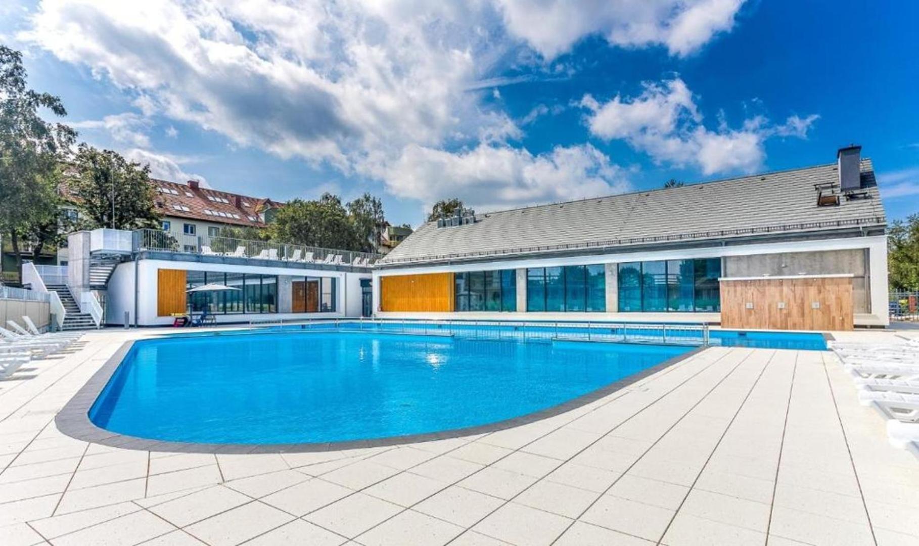 Apartament Oaza Kołobrzeg-Podczele Kompleks Feniks basen siłownia jacuzii