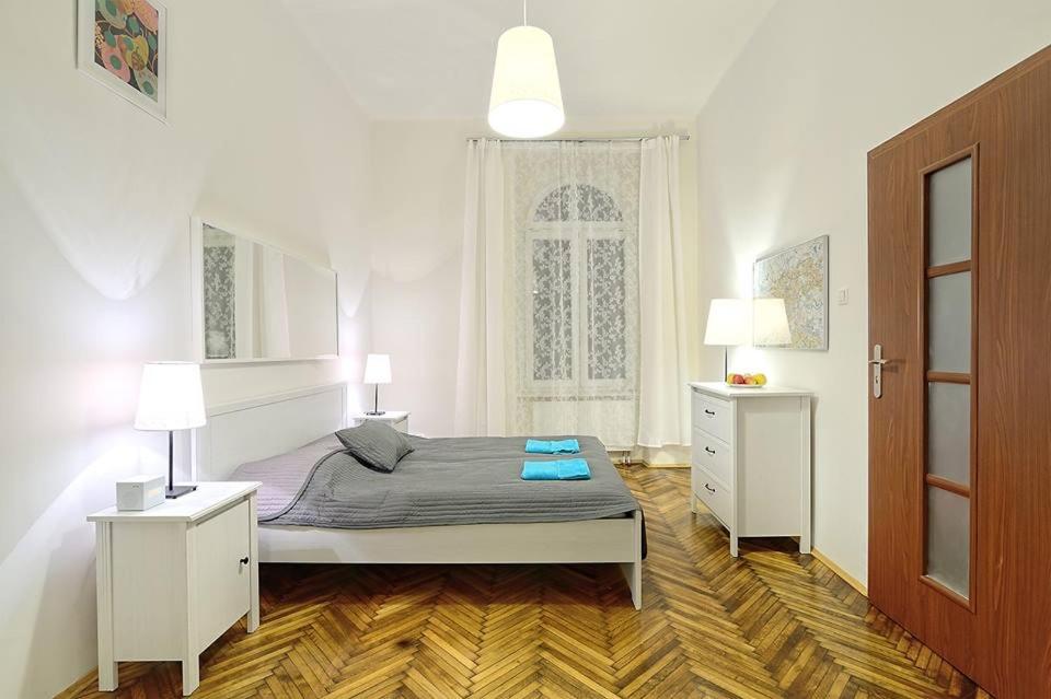 Apartment next to the Main Square