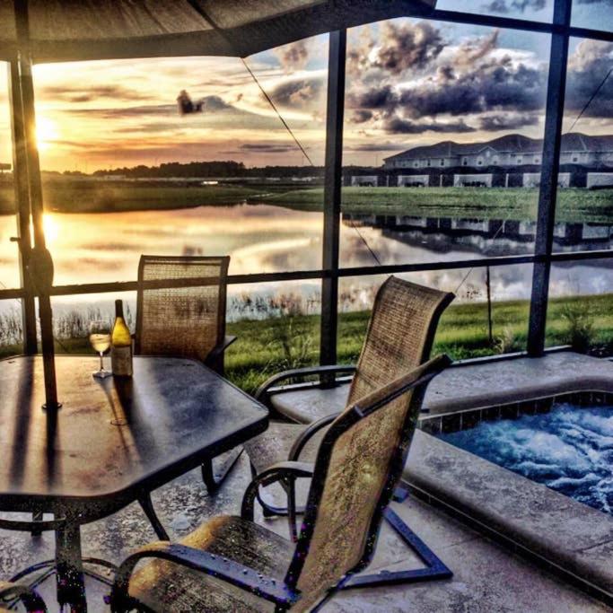 Sleeps 14! Near Disney/Water view/RESORT/FREE WIFI