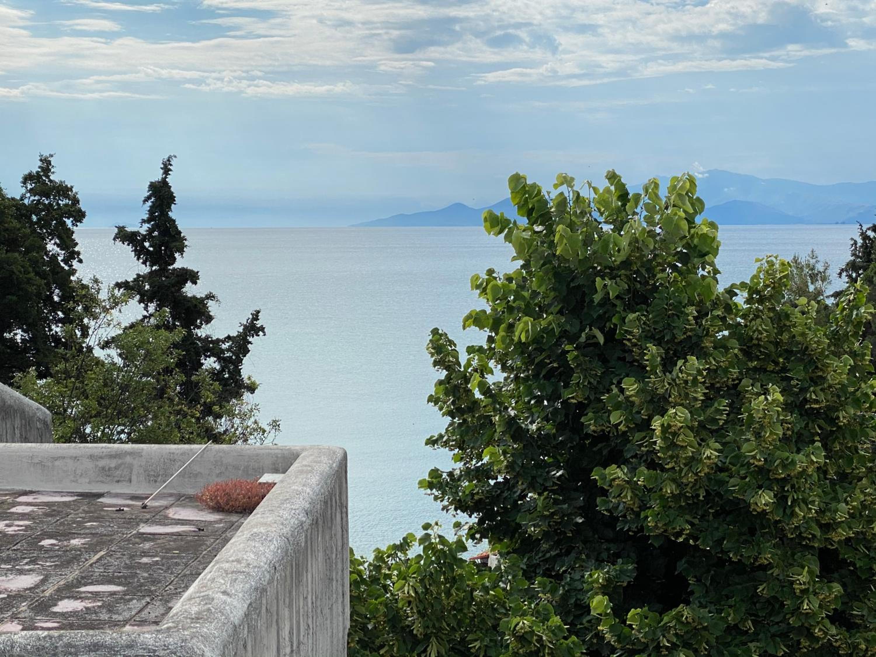 Irini Seaside Apartment