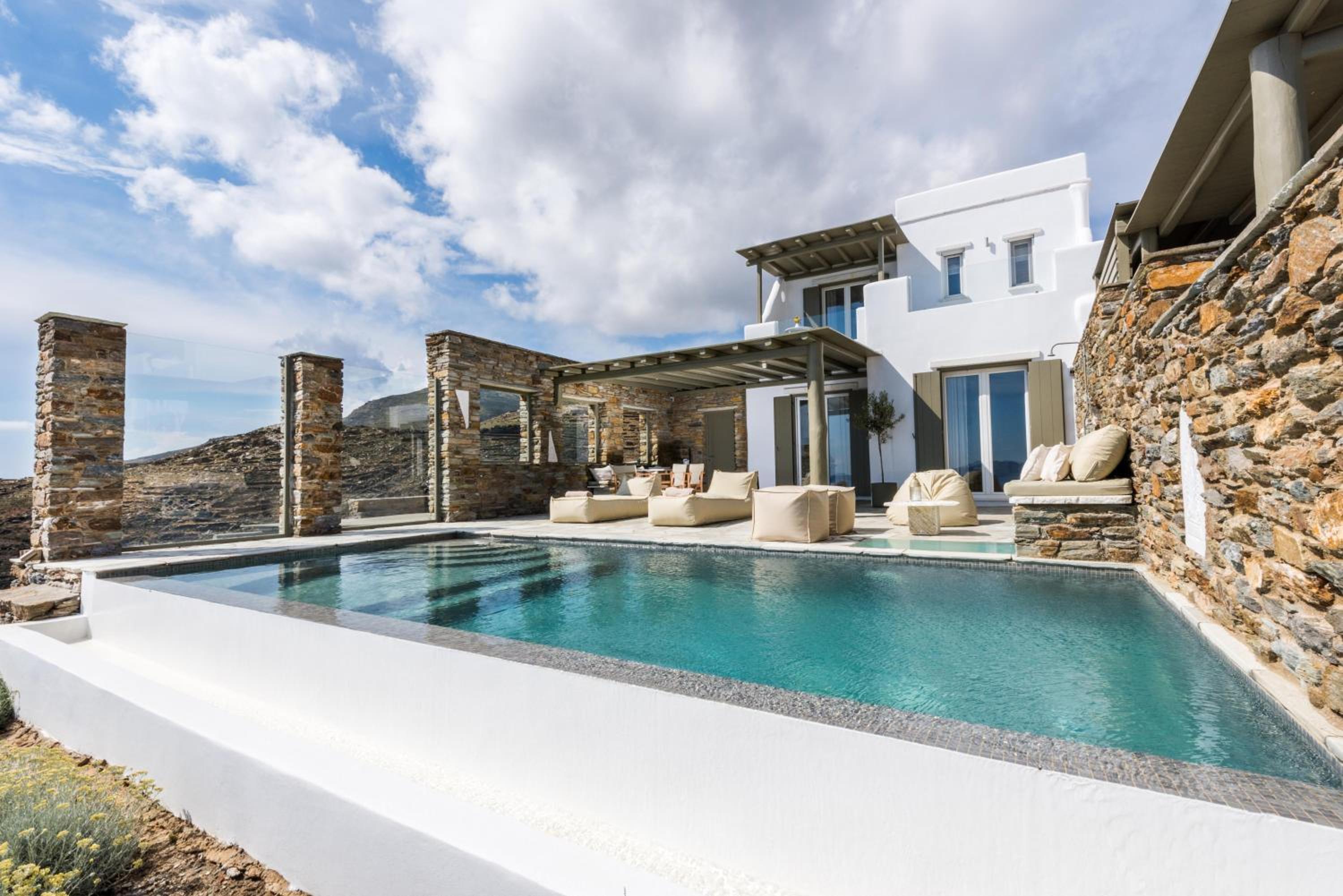 VATHI BLEU PRIVATE VILLAS view 4