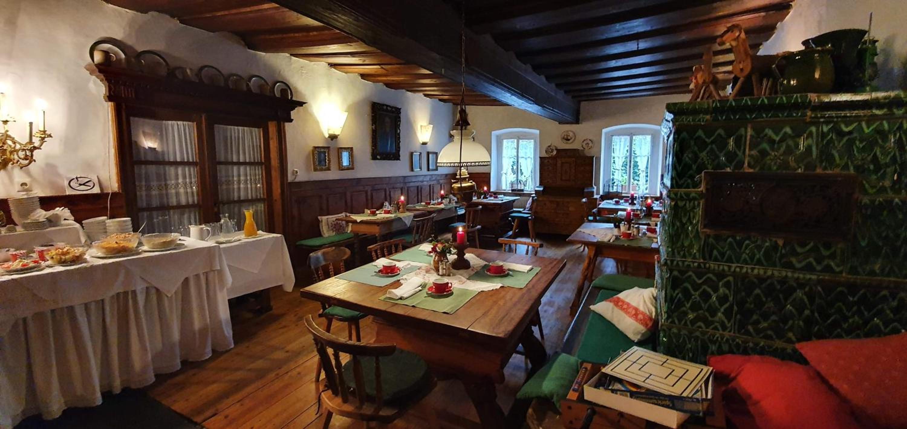 restaurant