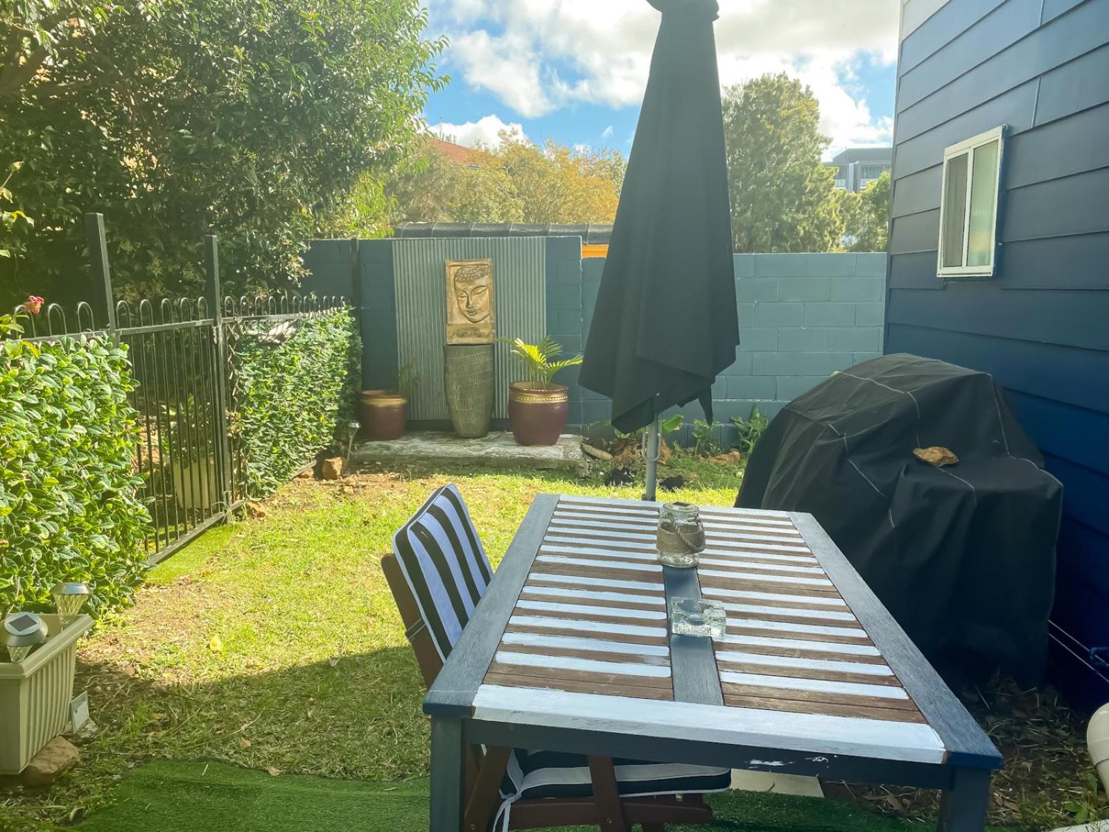 Sydney Executive Garden Apartments