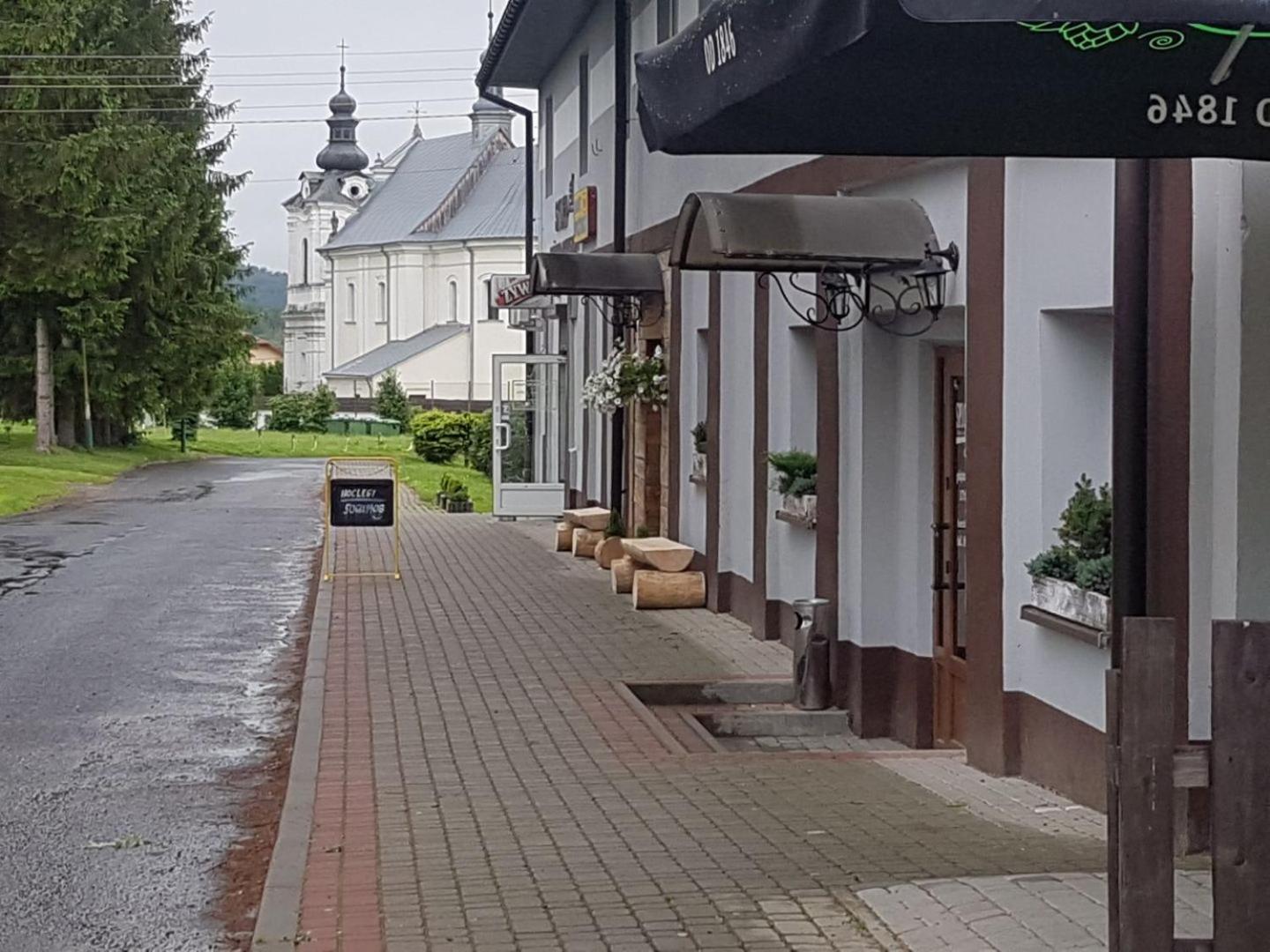 restaurant