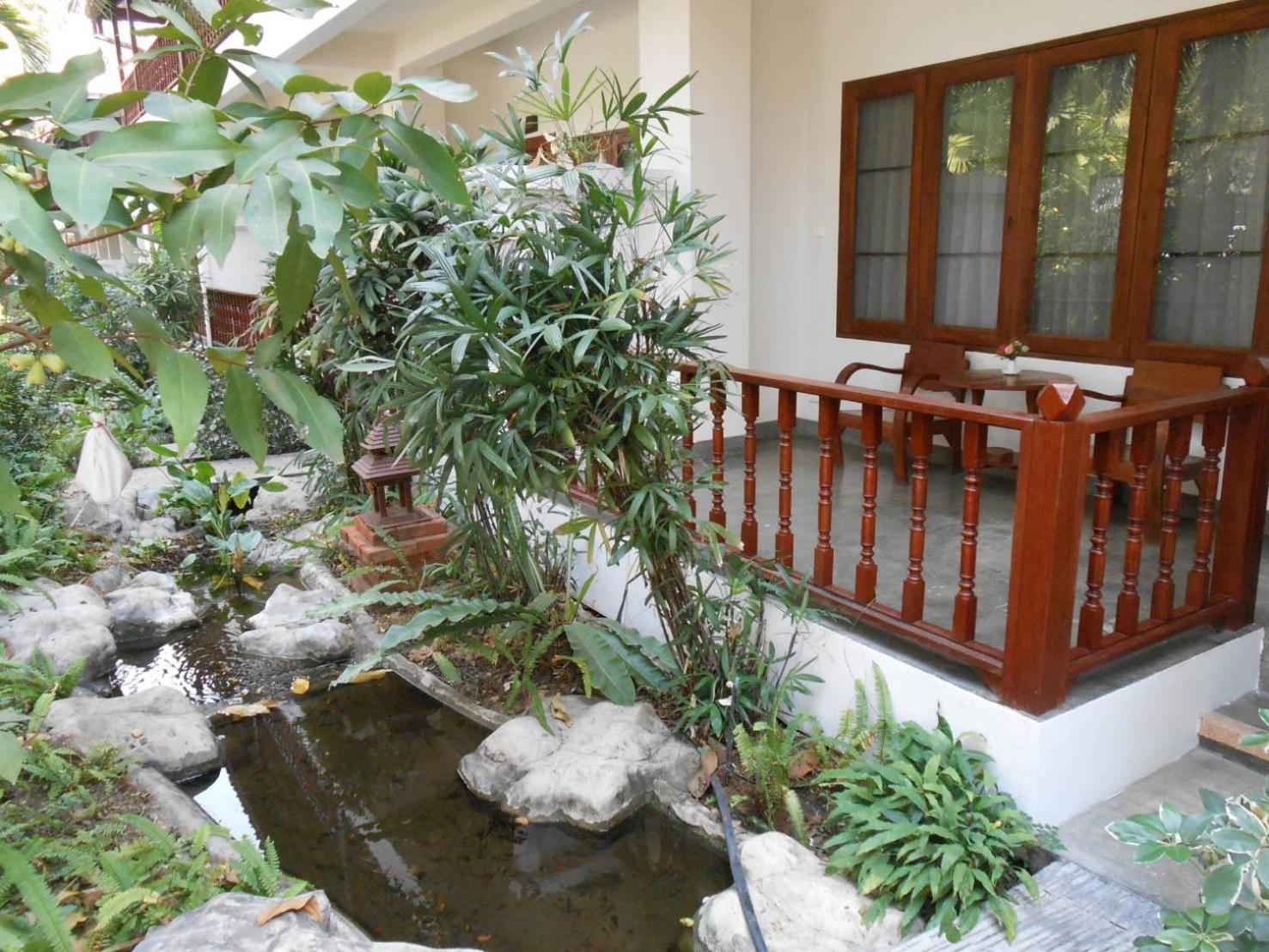 Balcony & Terrace