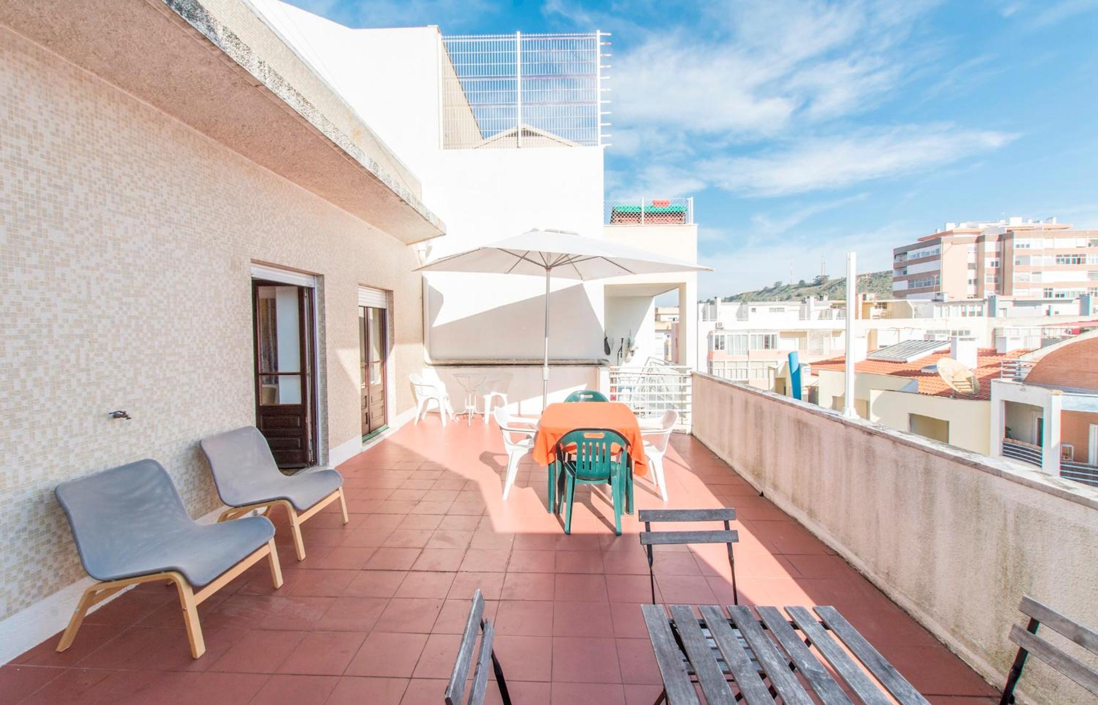 HOUZE_Apartment w/ terrace, perfect for surfers! view 2