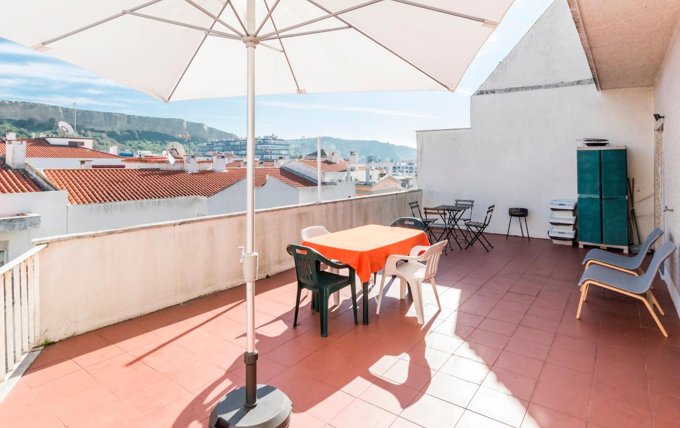 HOUZE_Apartment w/ terrace, perfect for surfers! view 4