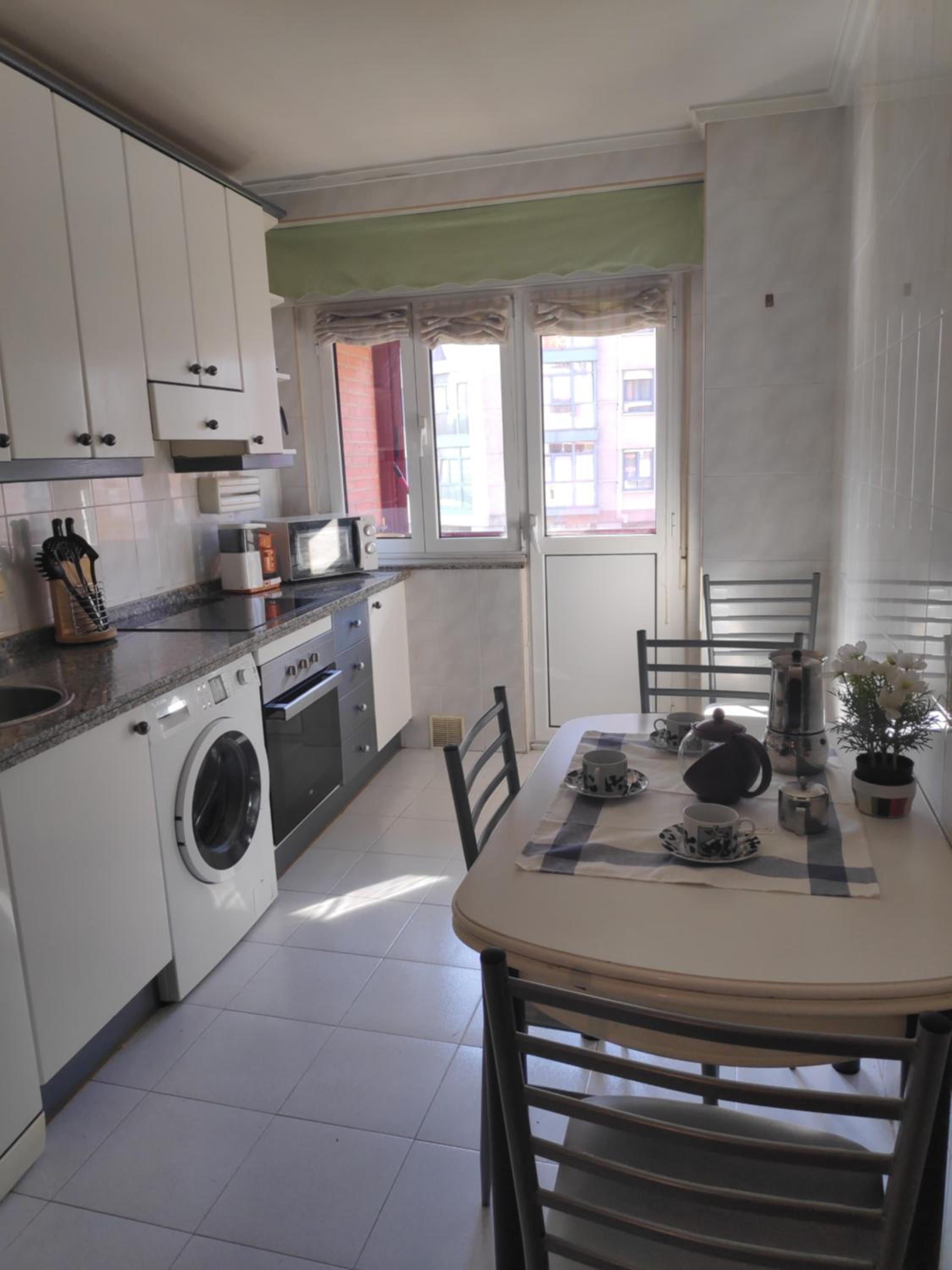 Amplio apartamento con todas las comodidades en Oviedo photo 2