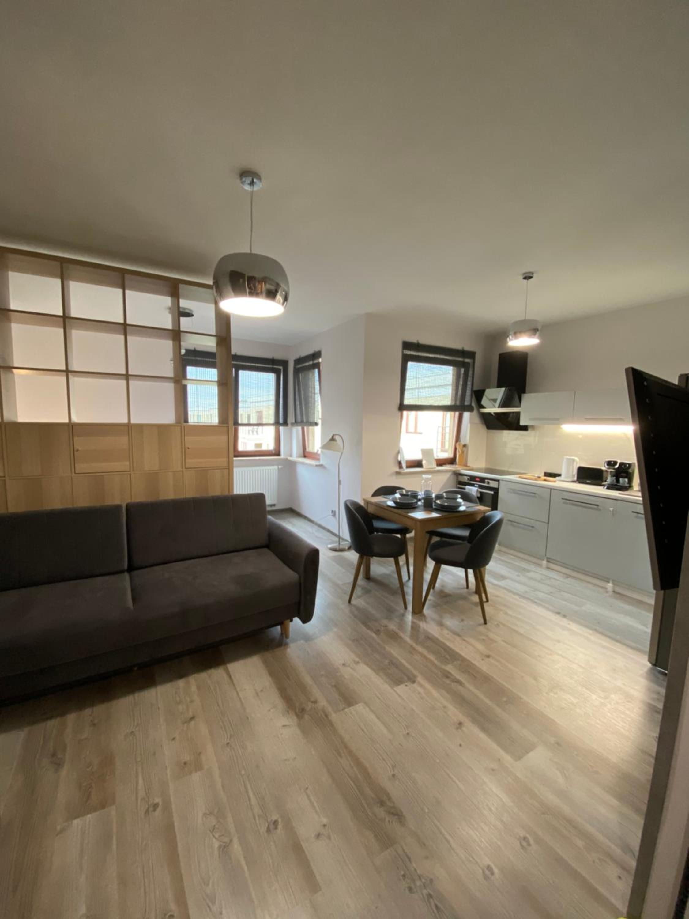 Apartament Drewno i Morze