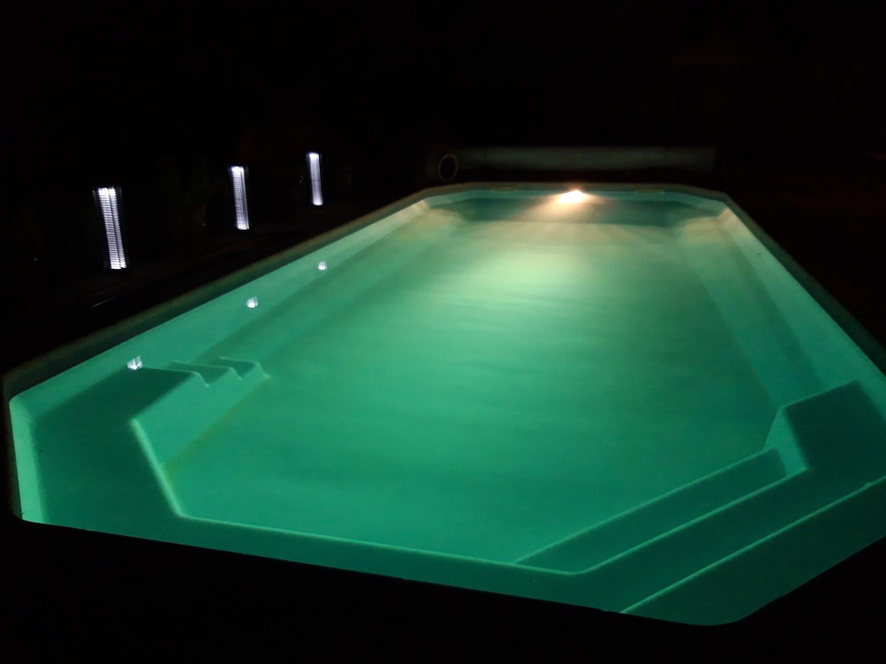 CHAMBRE D HOTES à 4 KMS D UZES " Chez Nadou "