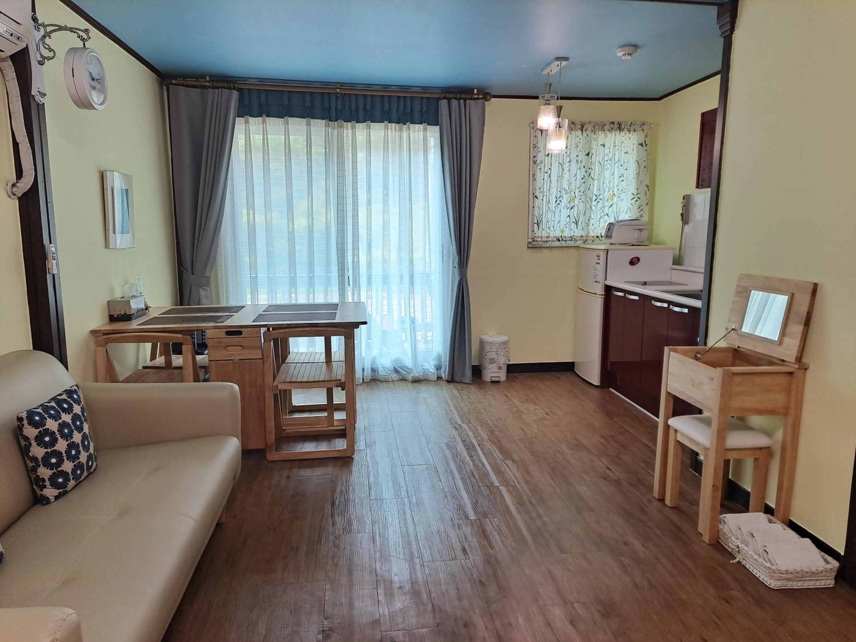 Charm Pension view 4