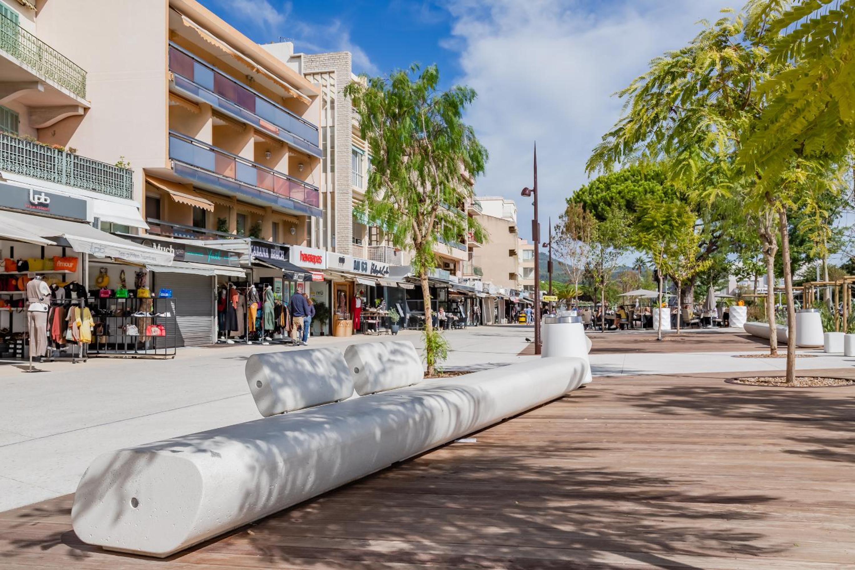 Les balcons de Bandol Centre ville avec vue mer et face à la plage