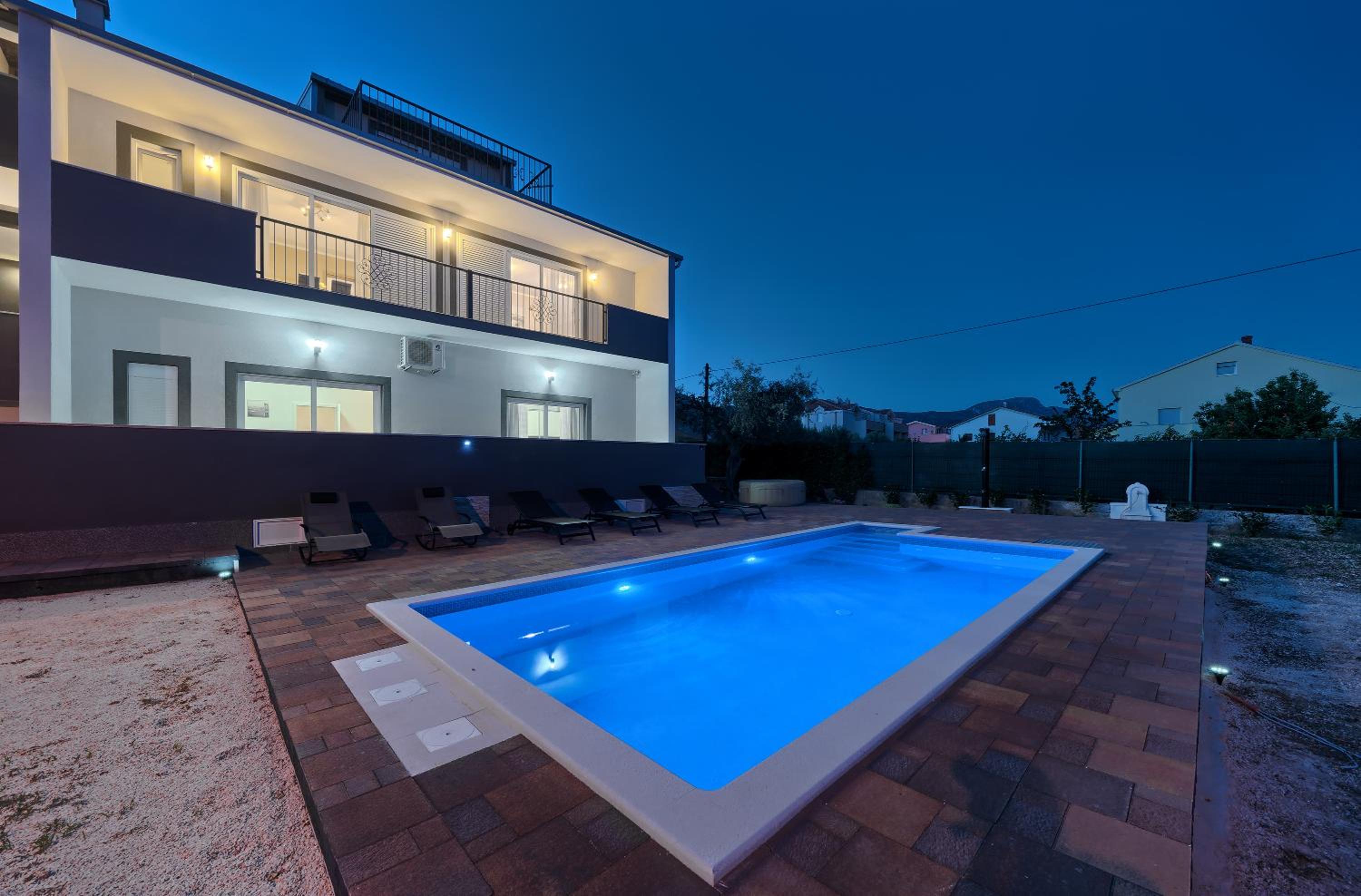 Jakov Haus view 4