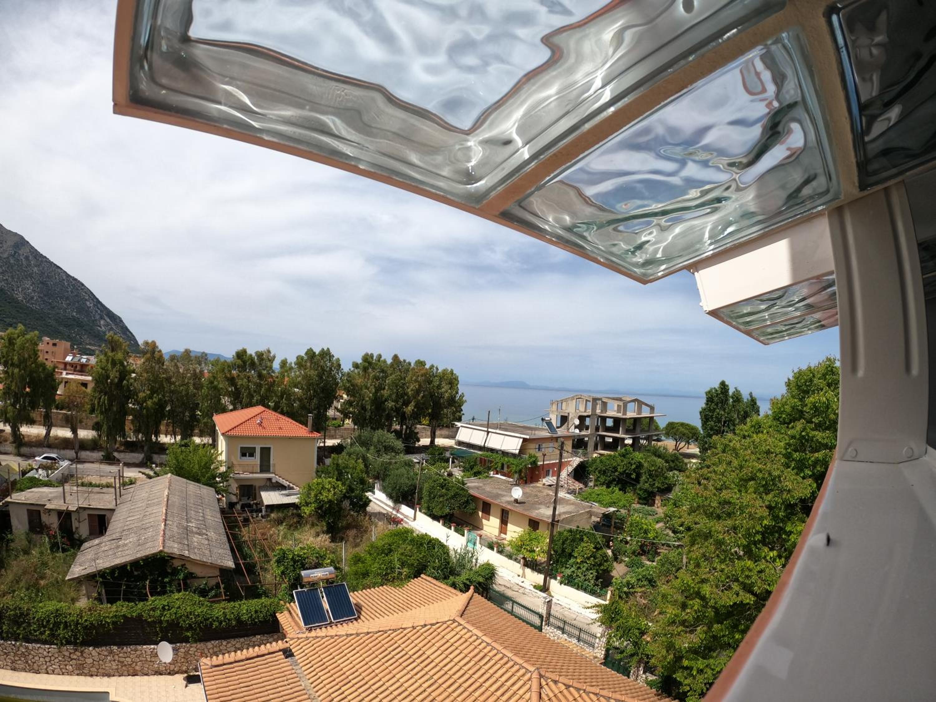 Anemos Studios & Apartments