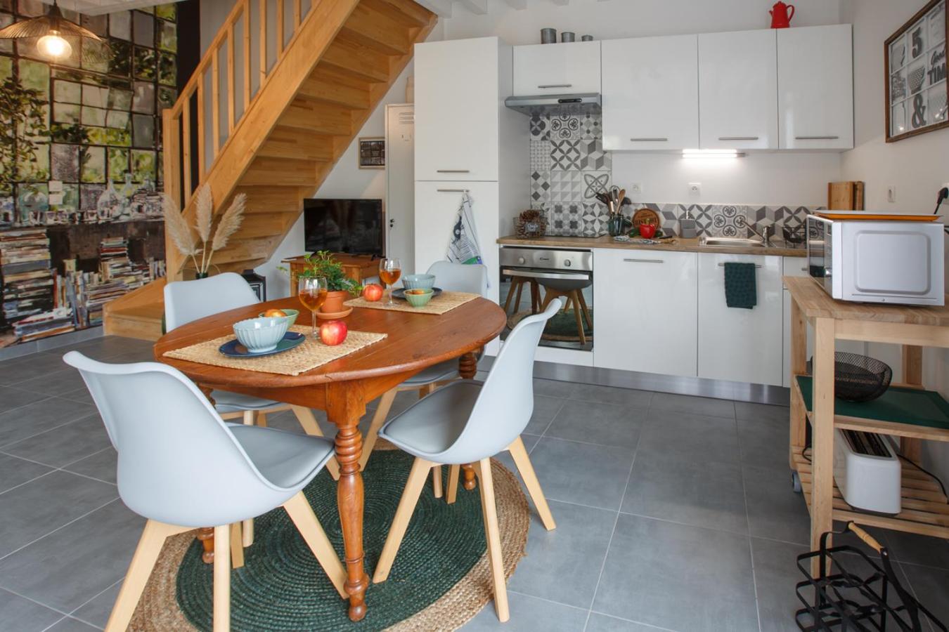 LE CLOS POULAIN Chambres d'Hôtes de charme au calme proche Bayeux et Gîtes cosy pour 2