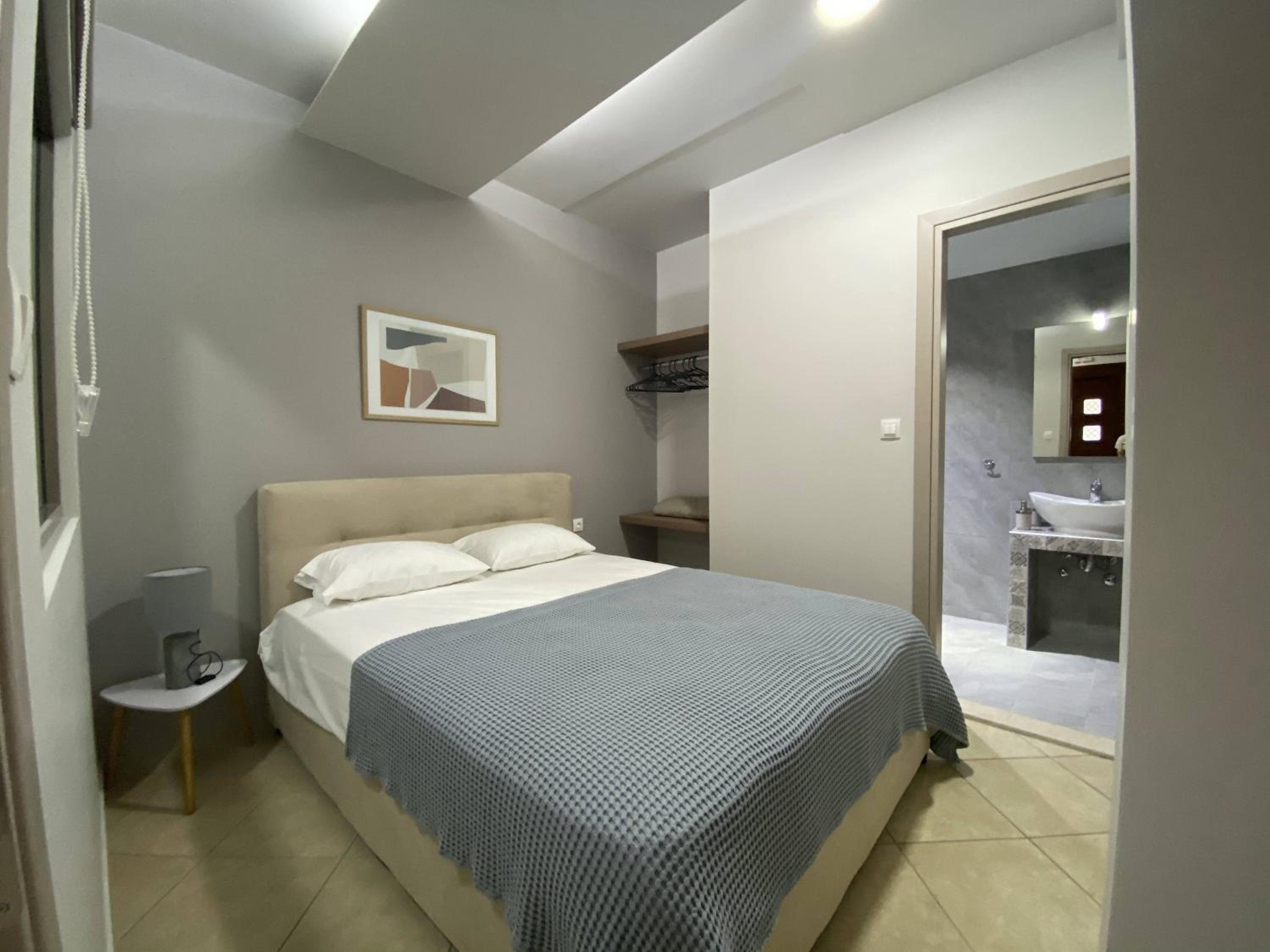 Evgenia & Zoe Apartments