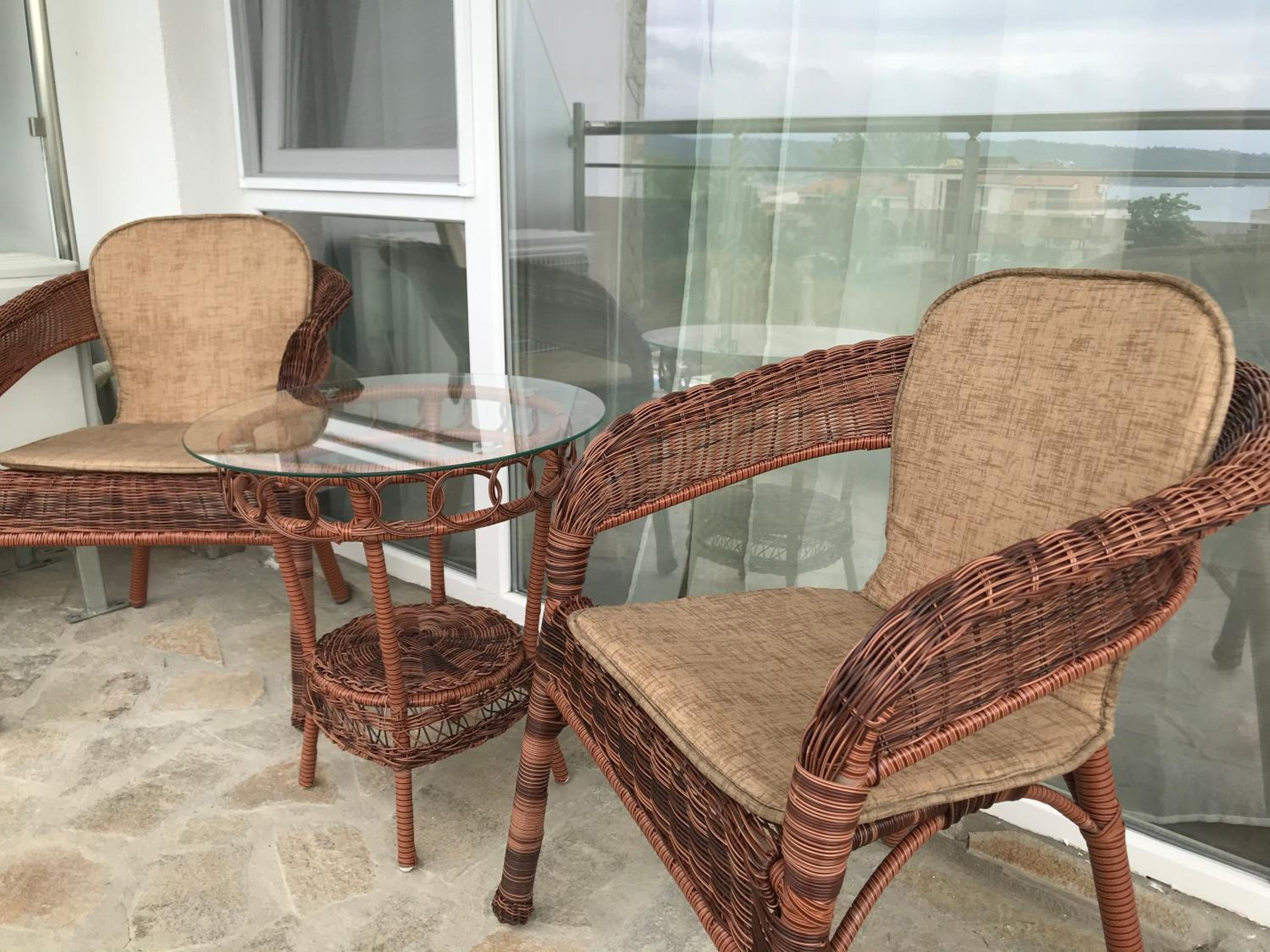balcony