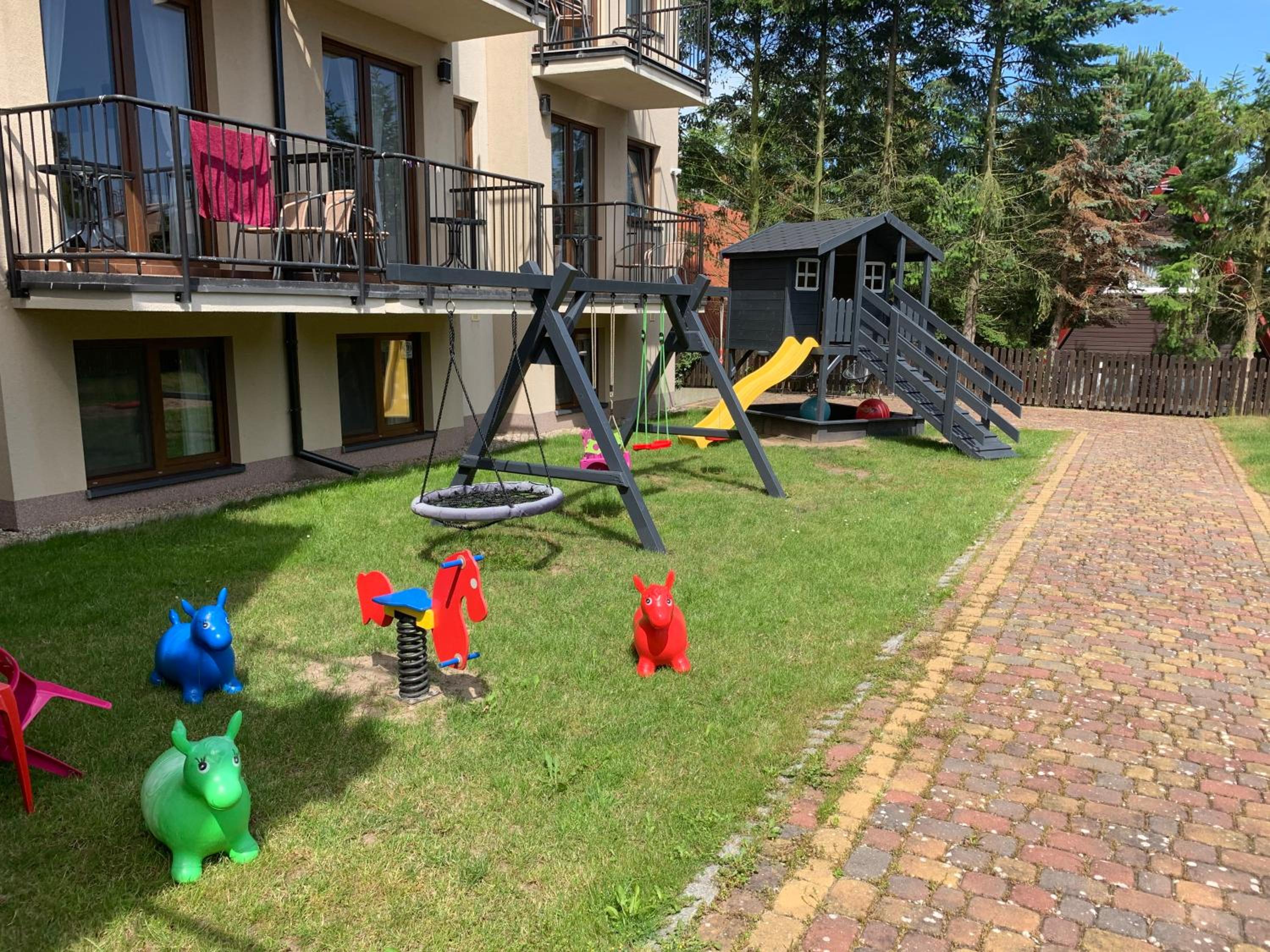 Photo 21