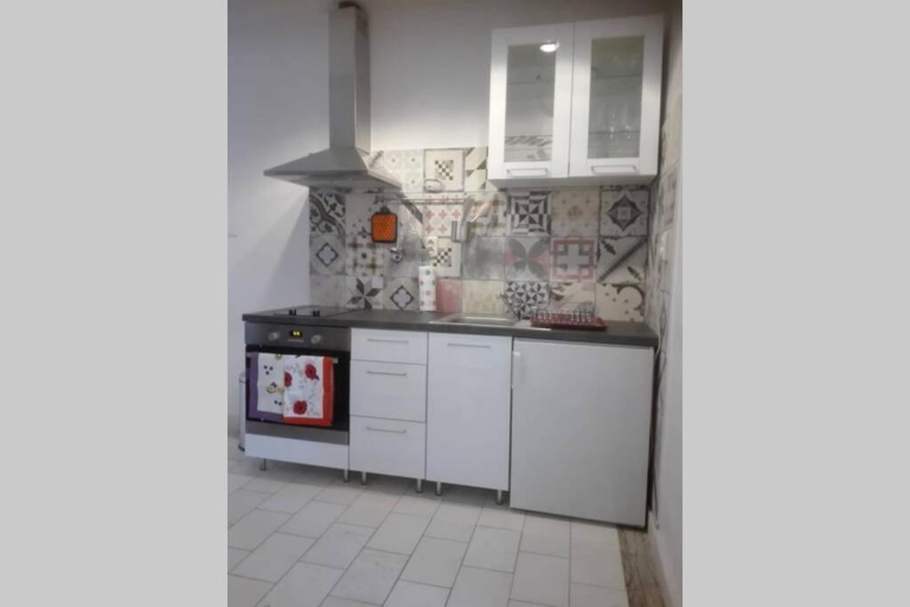 One bedroom apartment with two terraces in an orchard view 4