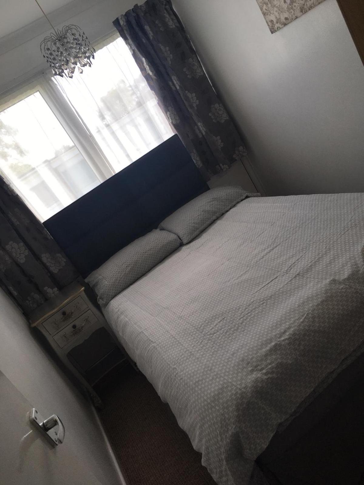 39 - 2 Bed Chalet, Belle Aire, Beach Road, Hemsby, Norfolk, NR29 4HZ
