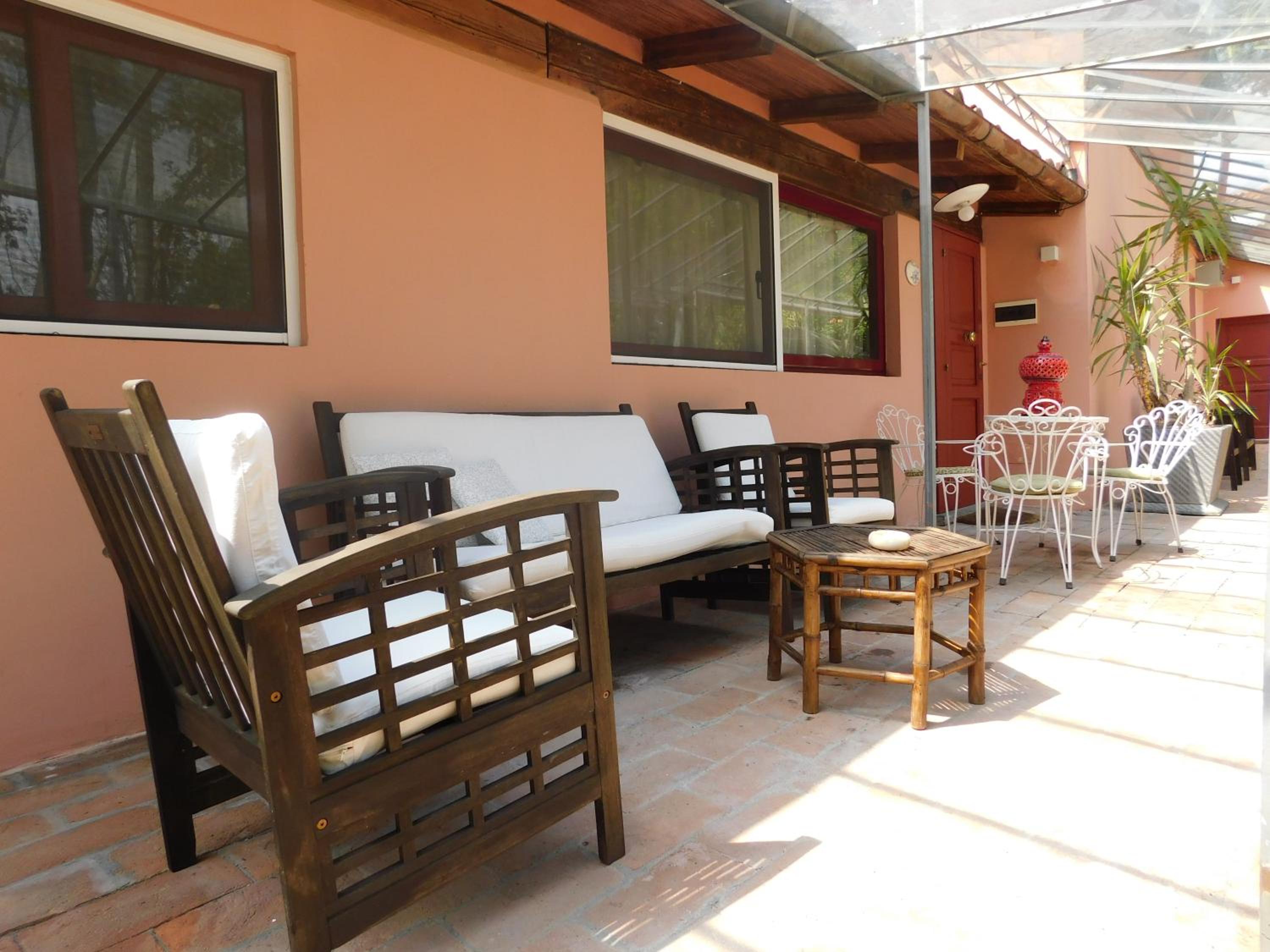 Appartamento con piscina immersa nel verde view 3
