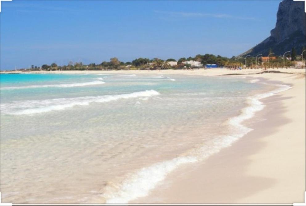camera azzurra San Vito Lo Capo view 4