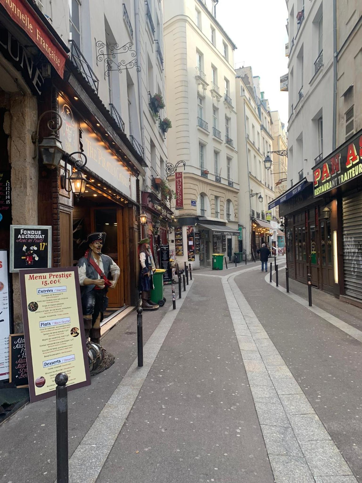 Quartierlatin apartment
