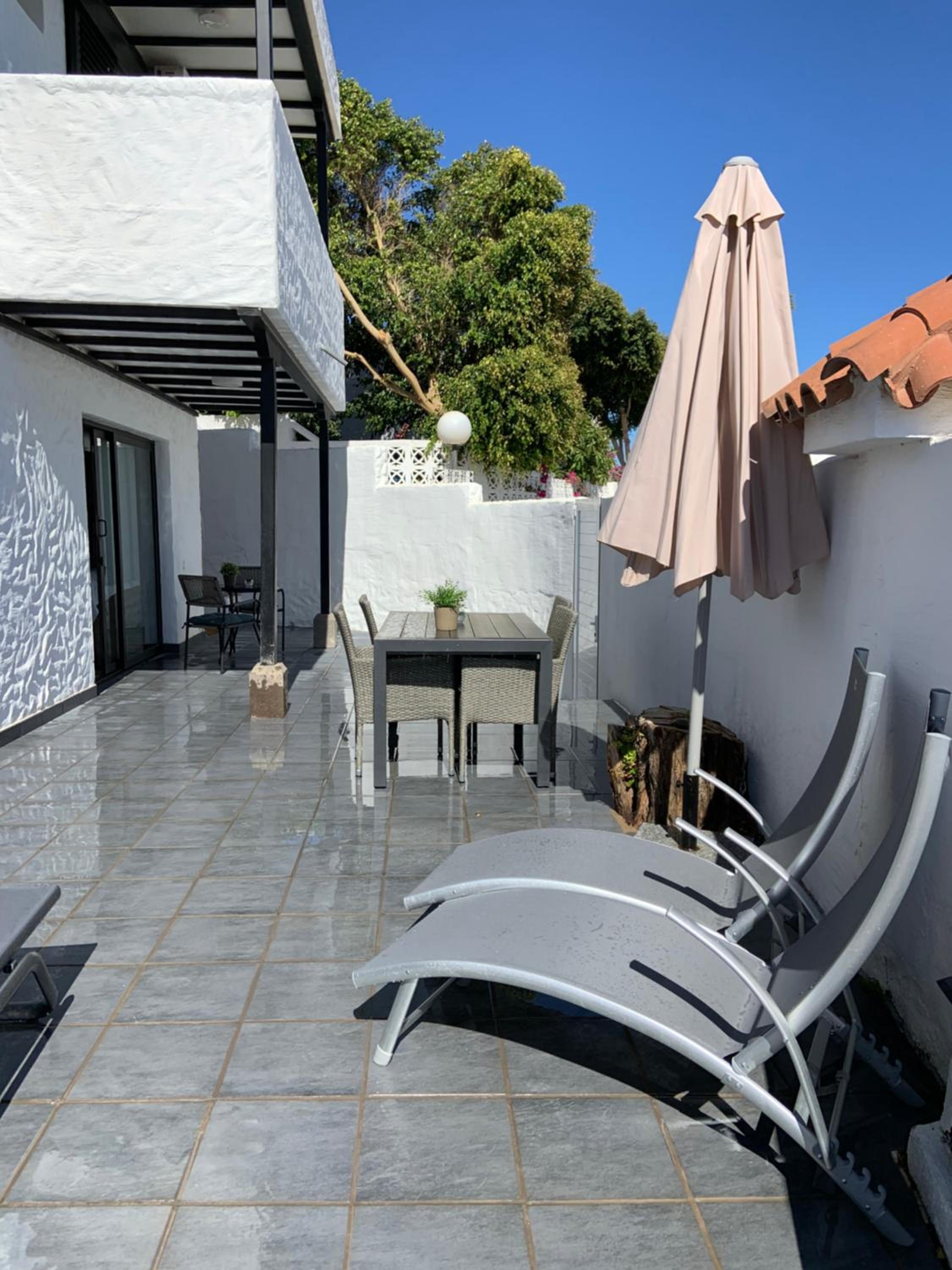 3BR Bungalow - Private Solarium - Sea Views photo 4