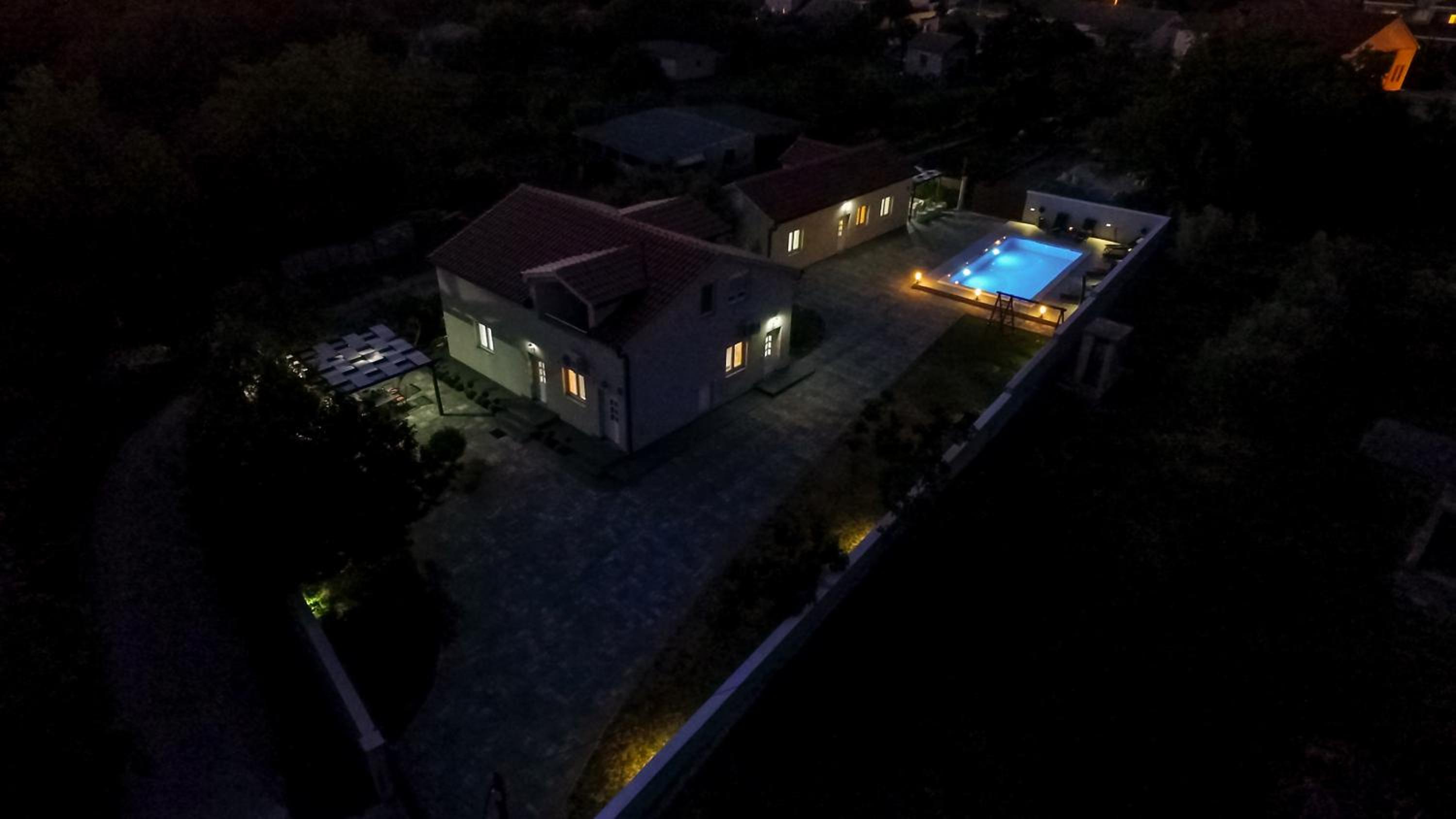 Nova Apartments
