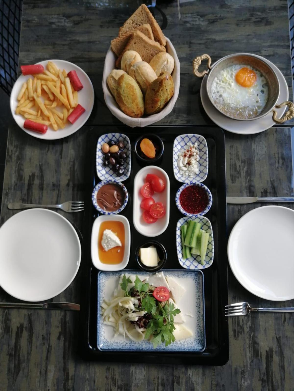 Marmaris Beach Hotel - Image 11